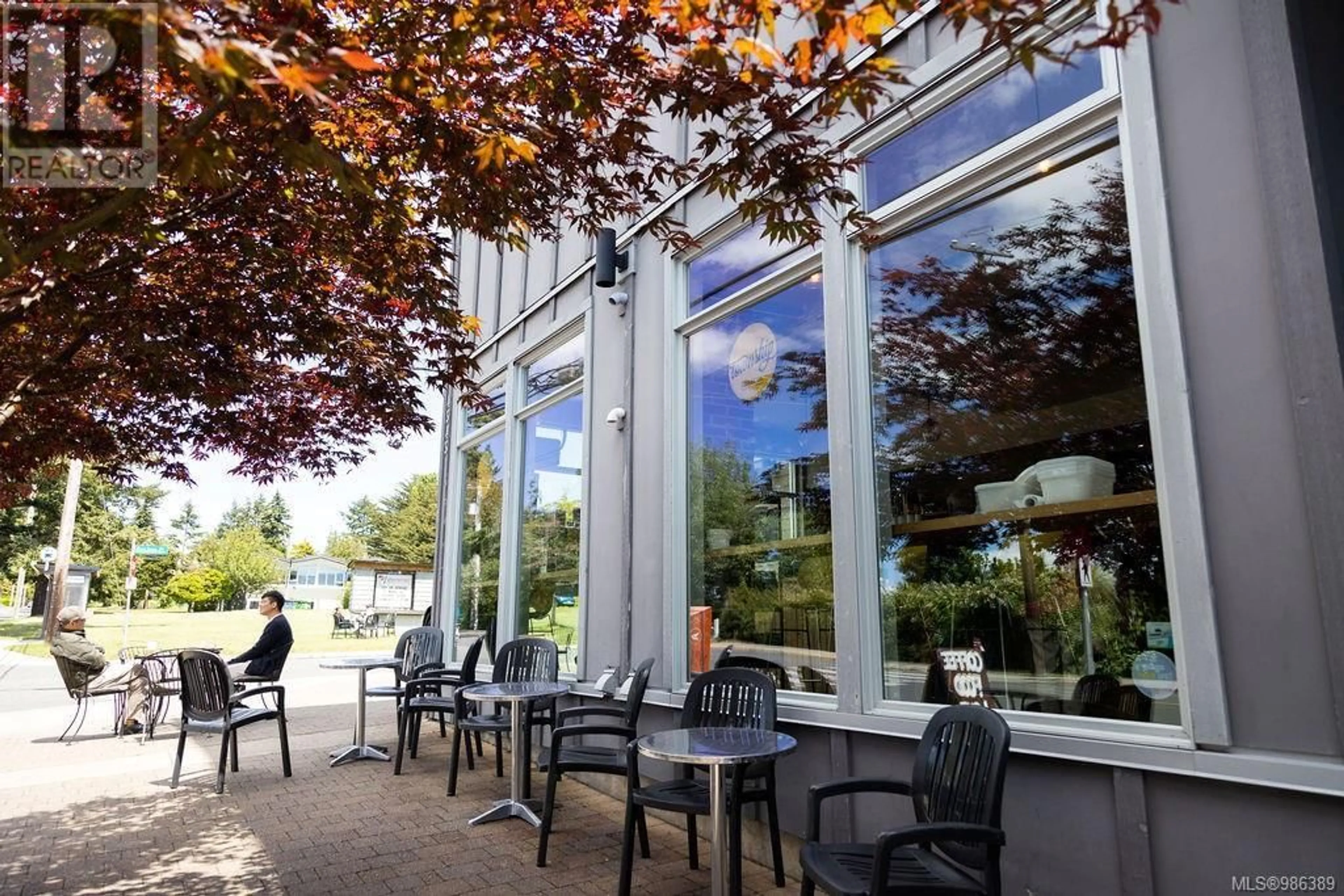 Patio, street for 4-203 - 4201 TYNDALL AVENUE, Saanich British Columbia V8N3R9