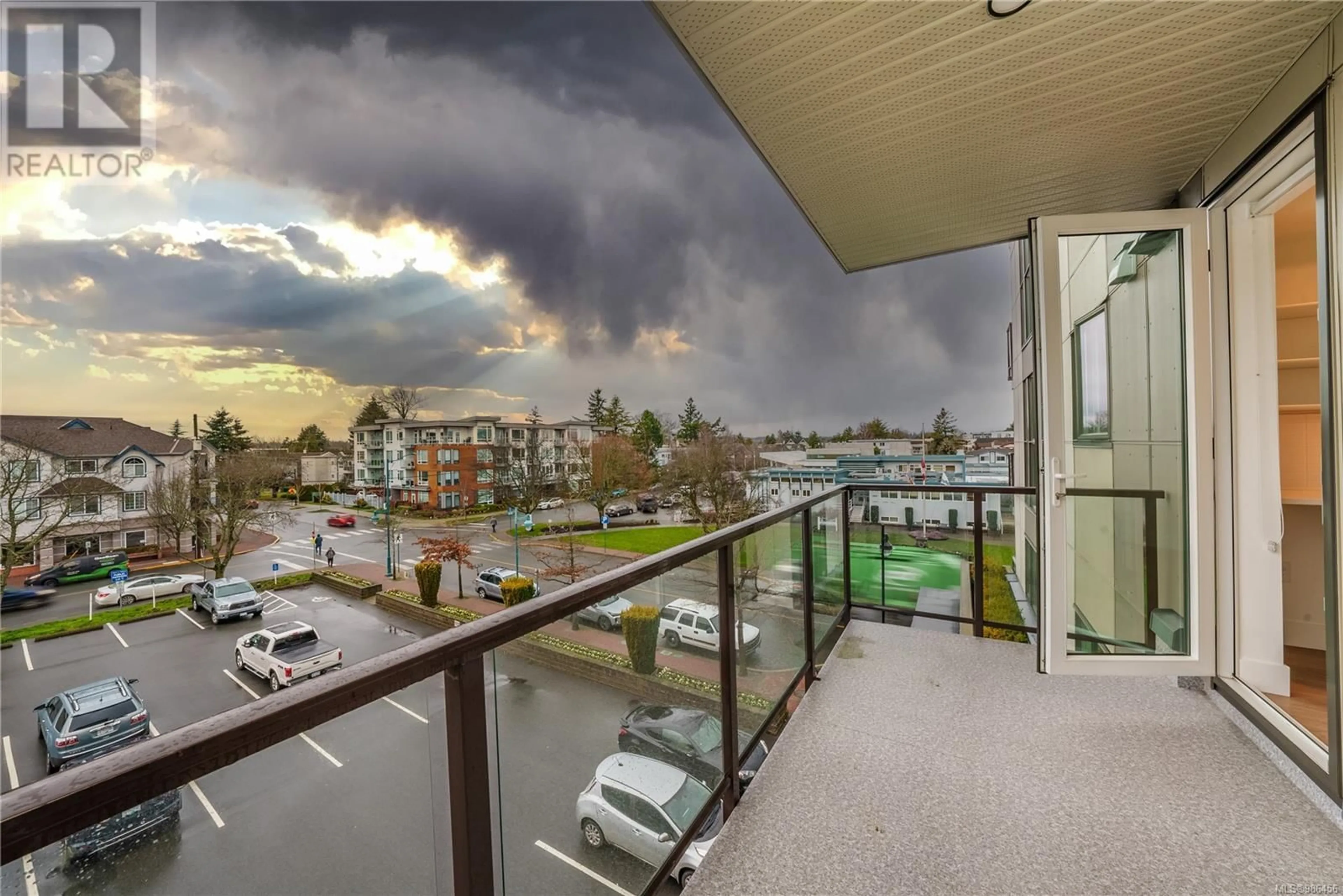 Balcony in the apartment, water/lake/river/ocean view for 314 2461 Sidney Ave, Sidney British Columbia V8L1Y8