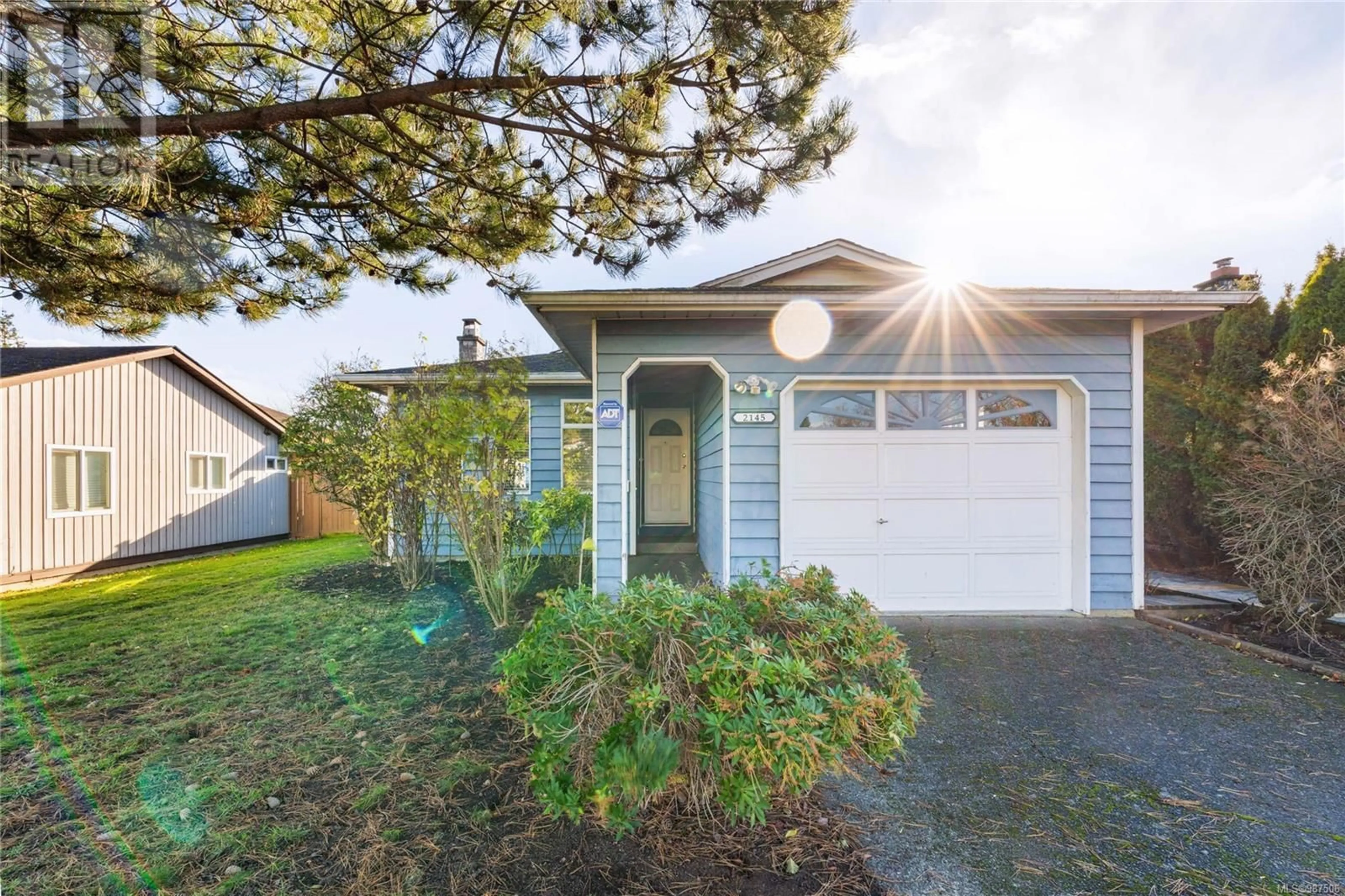 Home with vinyl exterior material, street for 2145 Jahn Pl, Sidney British Columbia V8L5C1