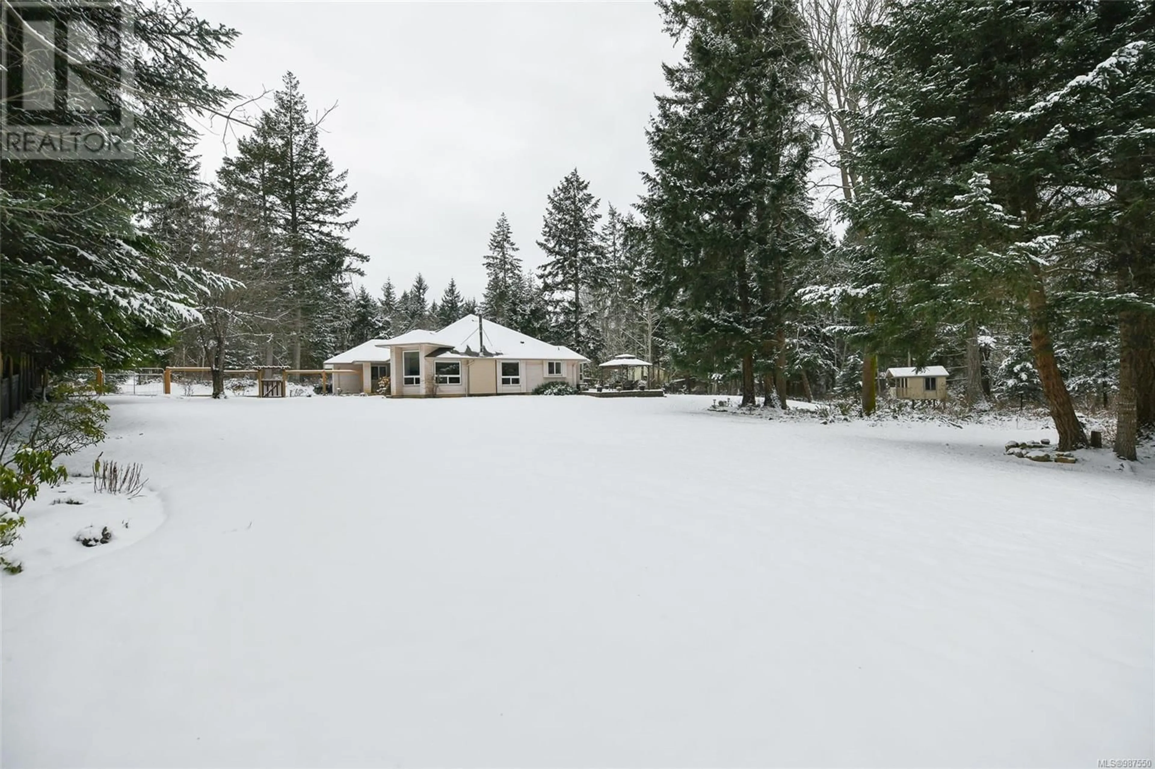 A pic from outside/outdoor area/front of a property/back of a property/a pic from drone, unknown for 5900 Sea Terrace Rd, Courtenay British Columbia V9N5M9