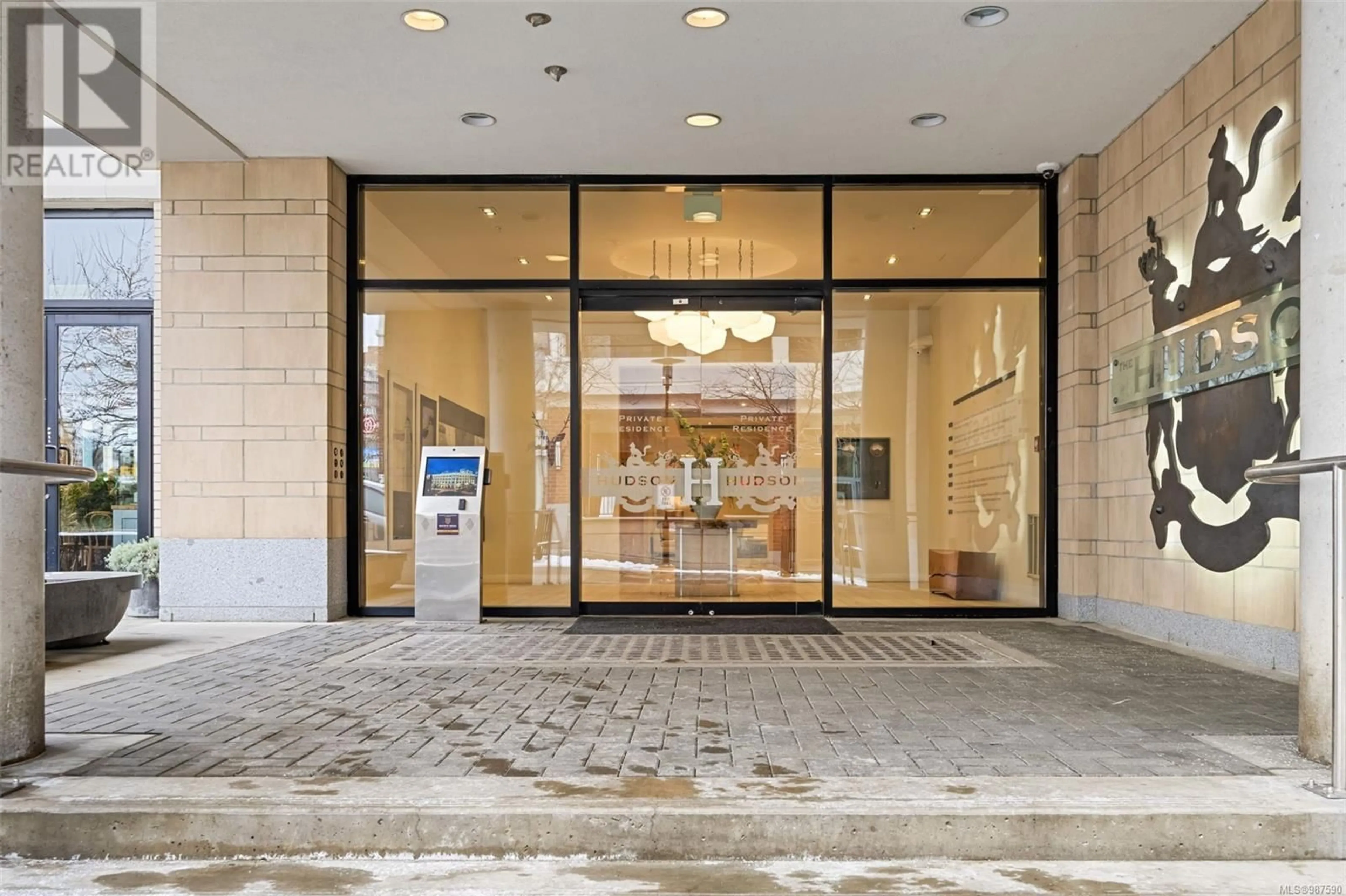 Lobby for 427 770 Fisgard St, Victoria British Columbia V8W0B8