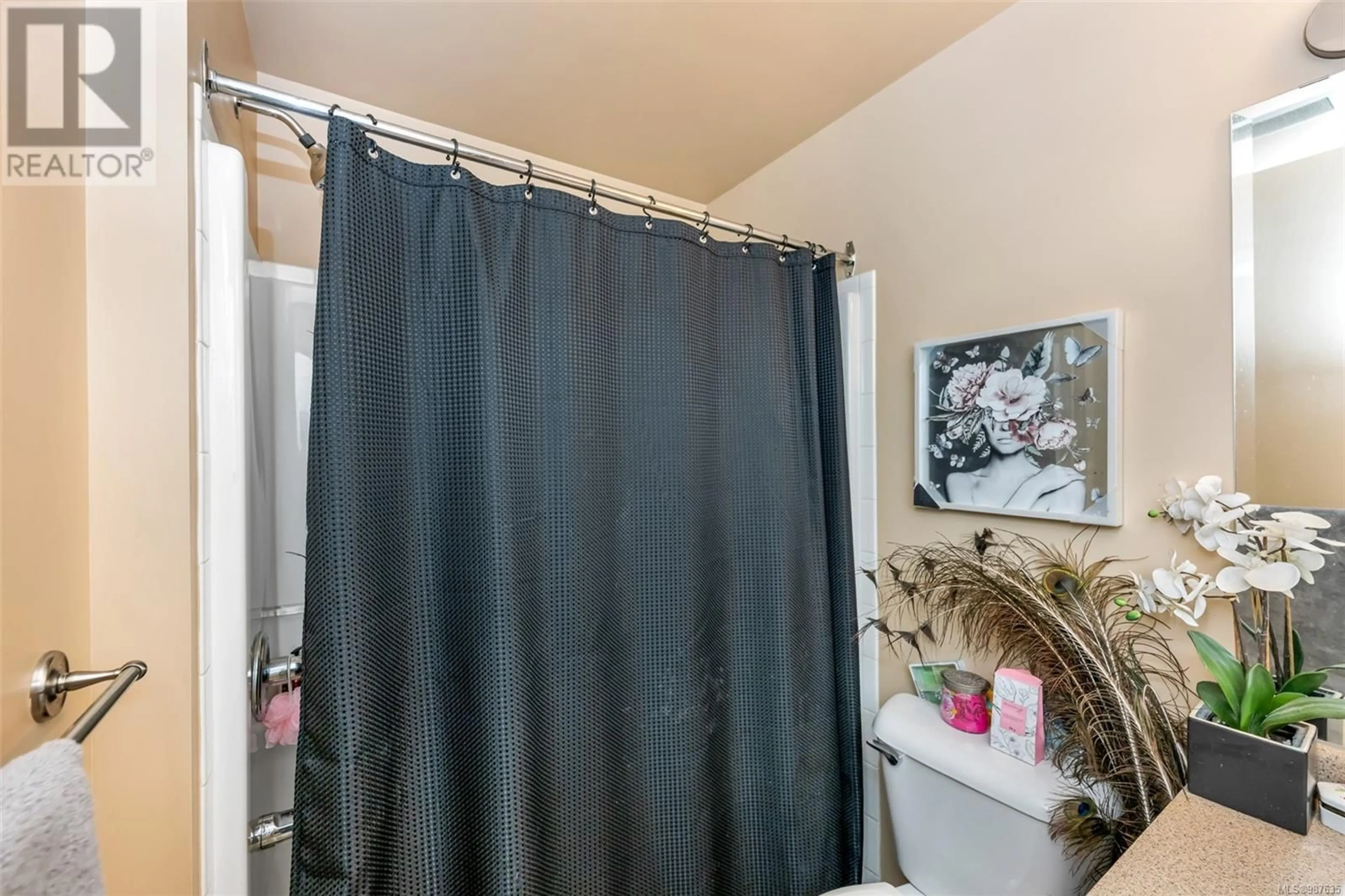 A pic of a room for 210 825 Goldstream Ave, Langford British Columbia V9B2X8