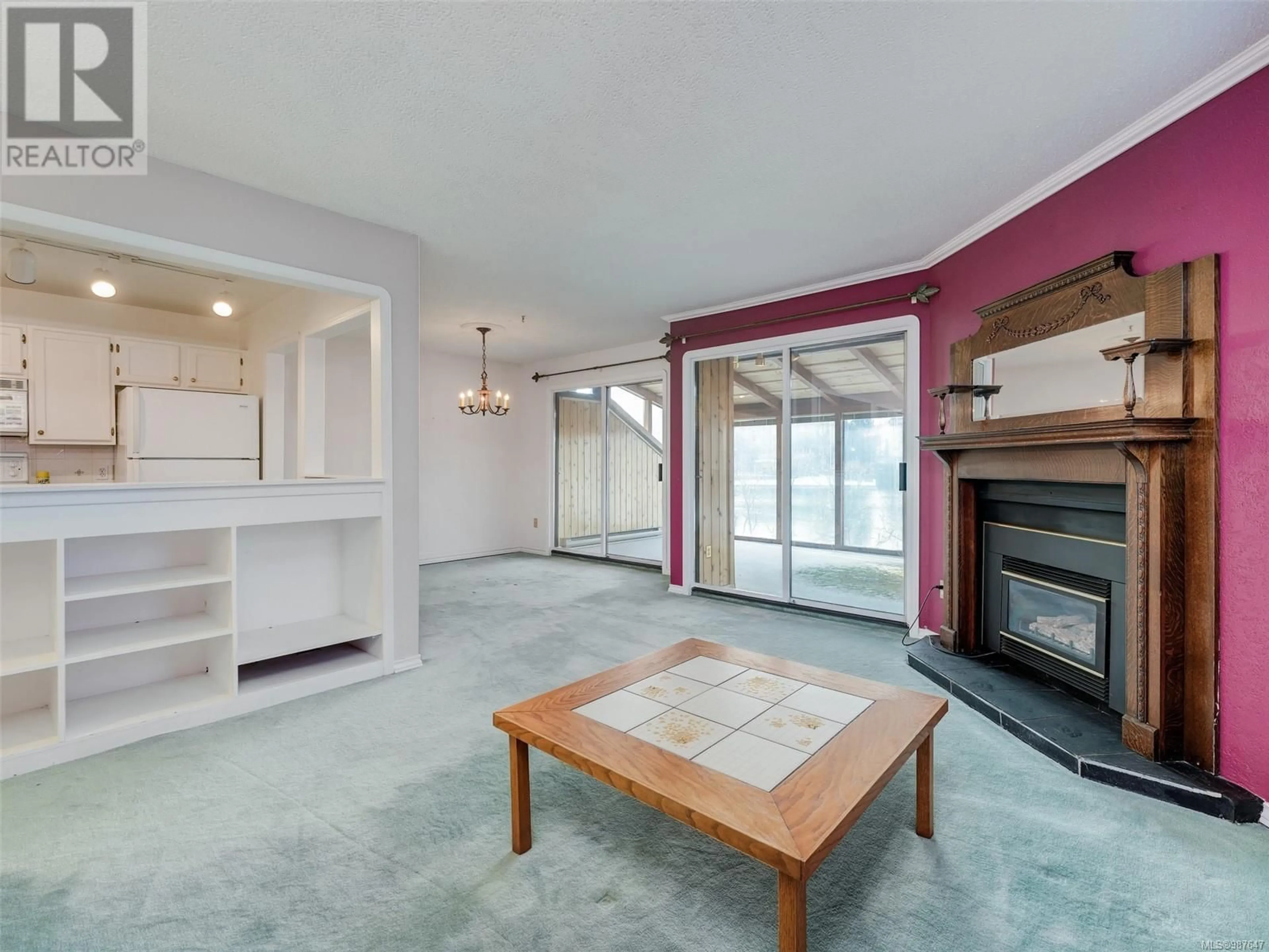 Living room with furniture, unknown for 1 - 67 GORGE ROAD WEST, Saanich British Columbia V9A1L9