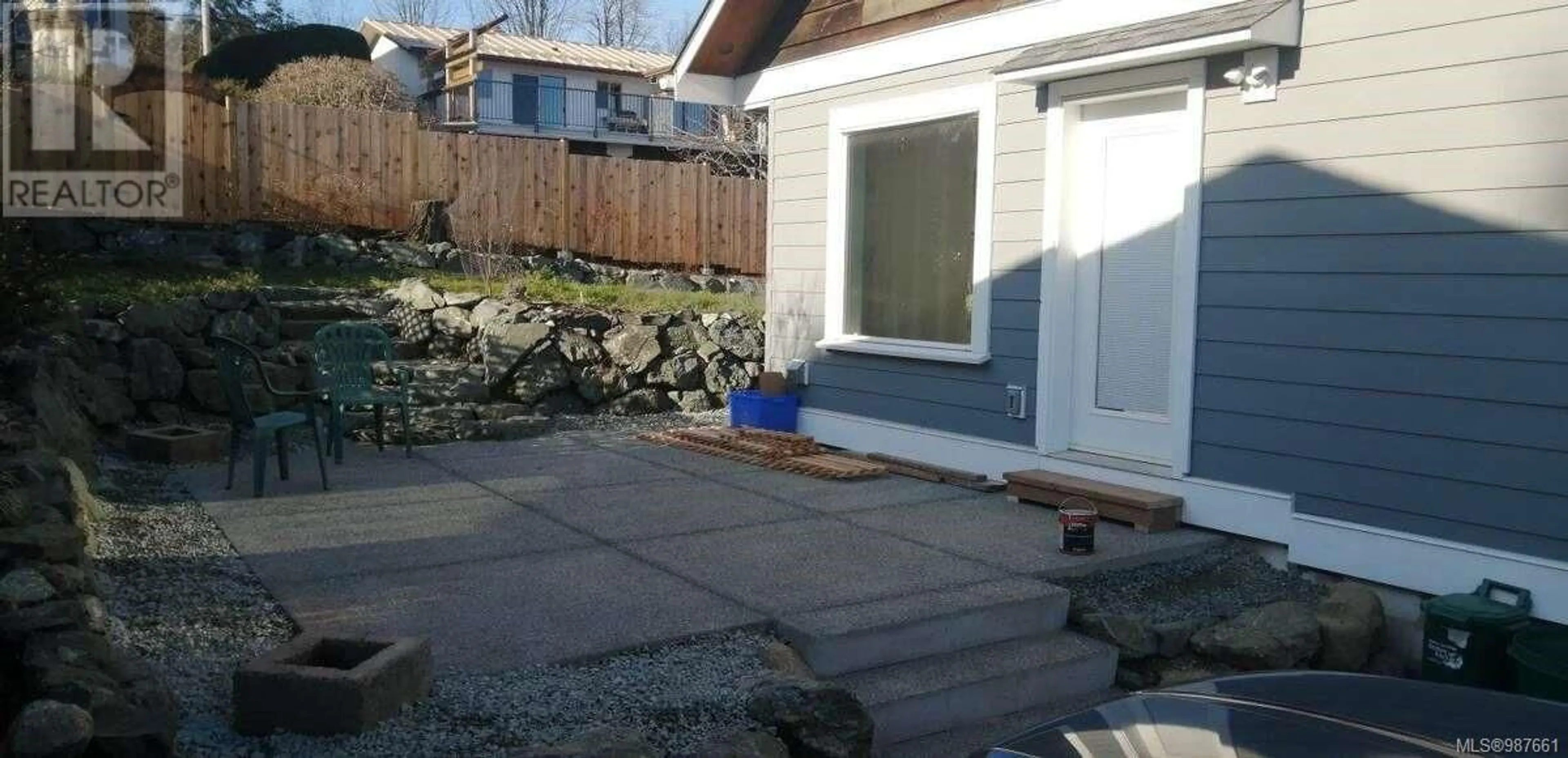 Patio, street for 8086 York Ave, Crofton British Columbia V0R1R0