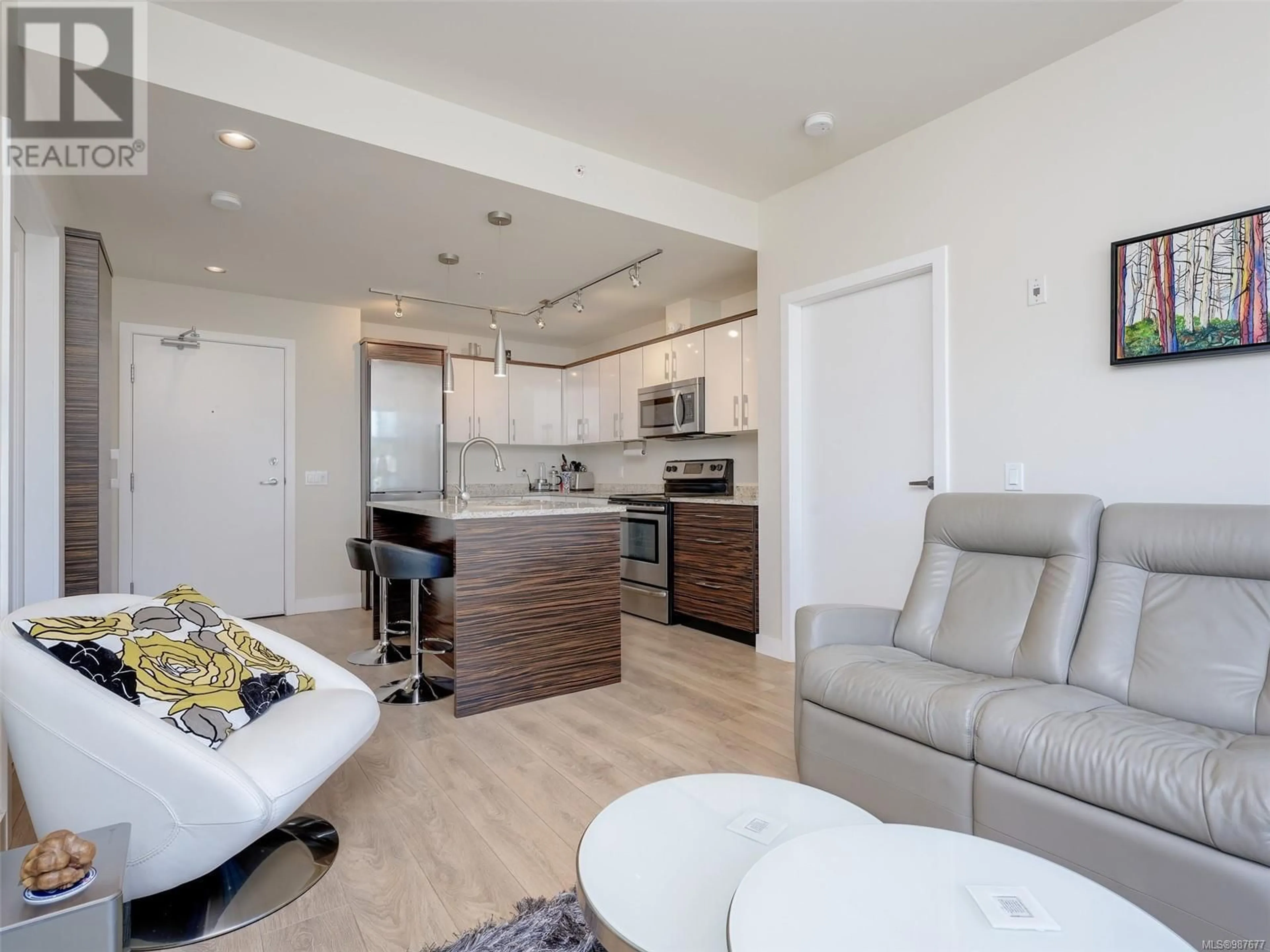 Open concept kitchen, unknown for 206 - 4040 BORDEN STREET, Saanich British Columbia V8X2E9