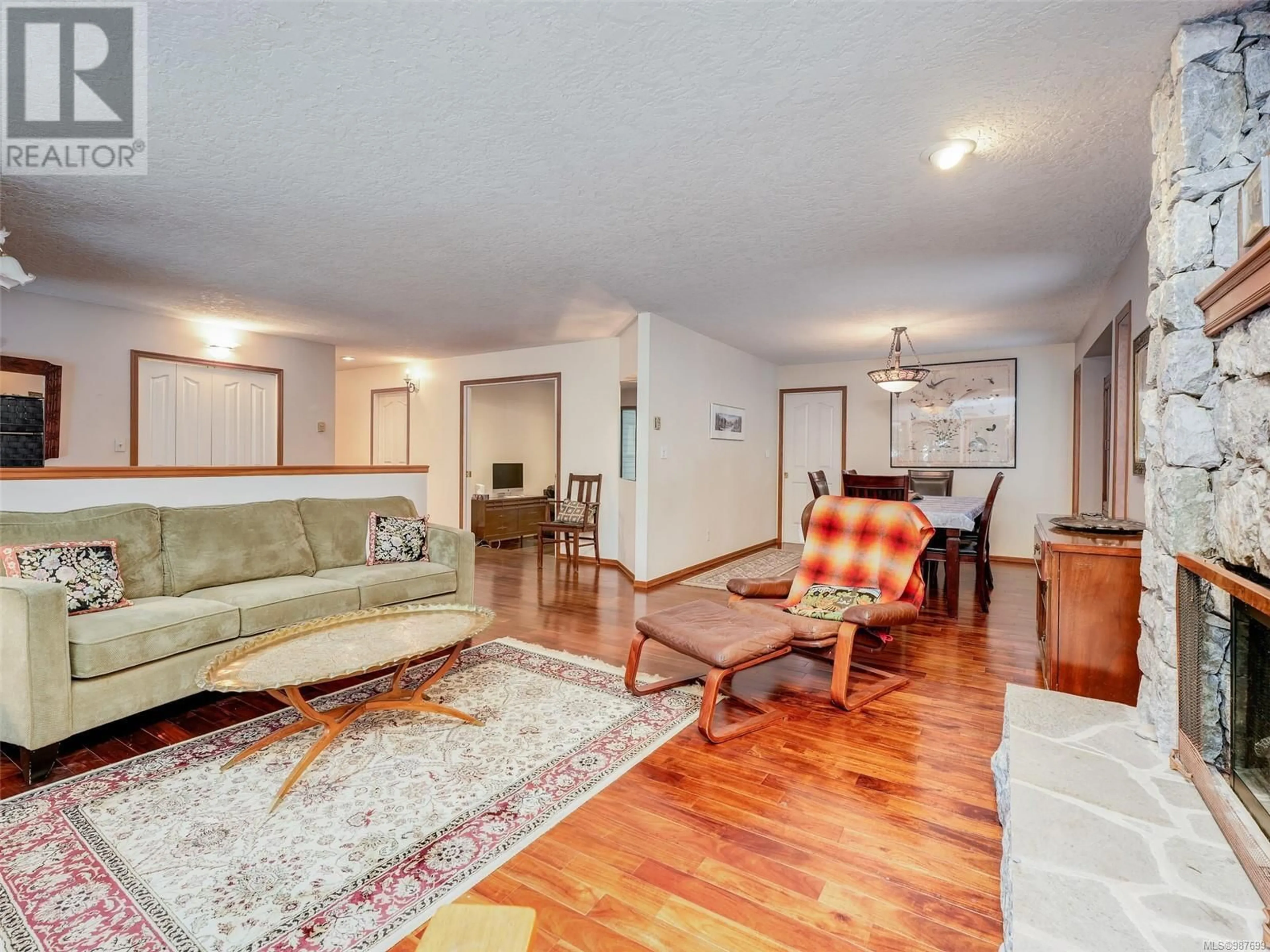 Living room with furniture, unknown for 1429 HONEYSUCKLE PLACE, North Saanich British Columbia V8L5J8