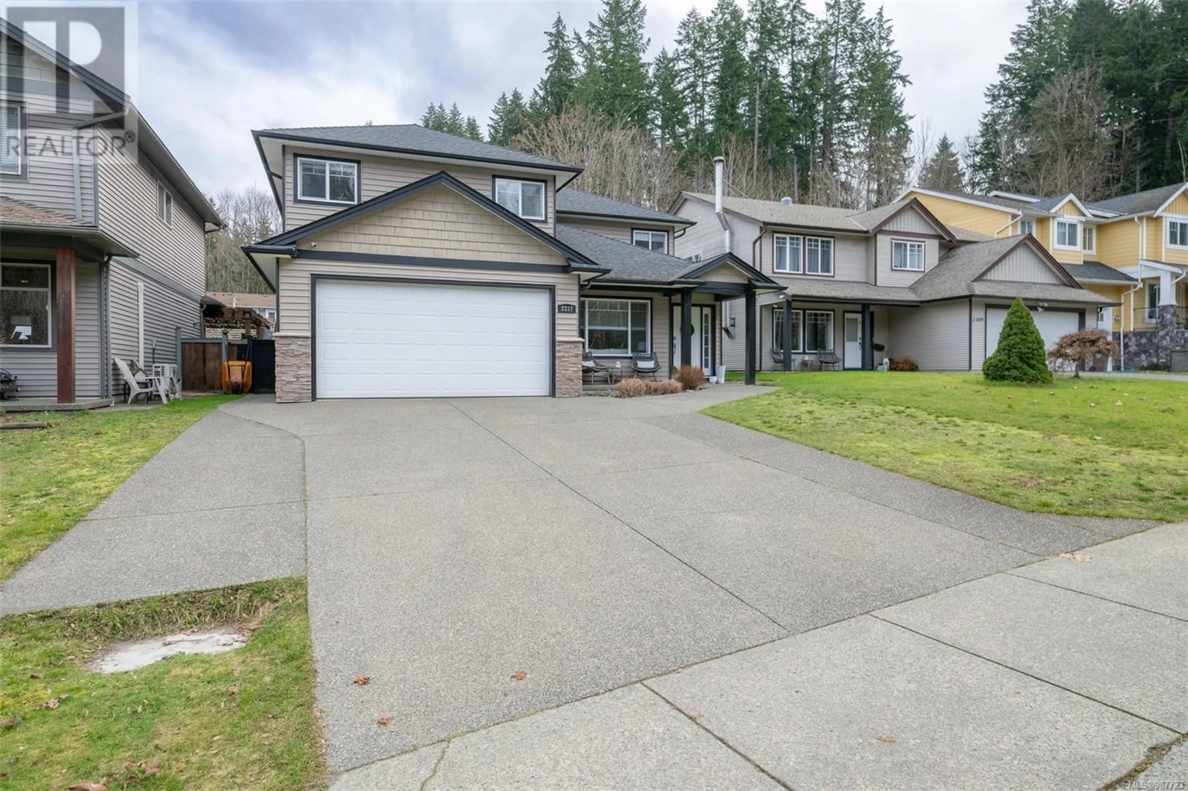 A pic from outside/outdoor area/front of a property/back of a property/a pic from drone, street for 2317 8TH AVENUE, Port Alberni British Columbia V9Y8G1