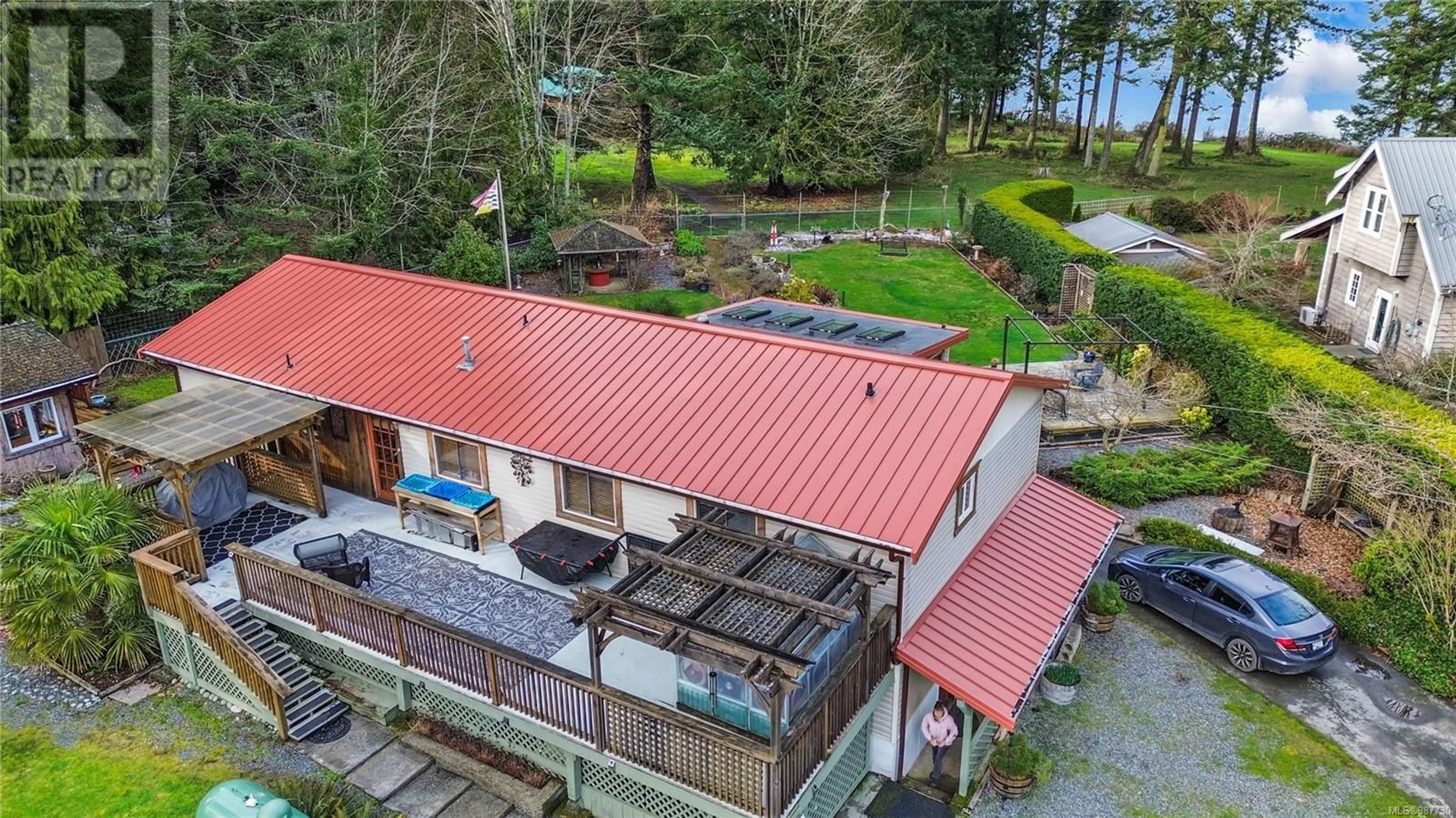 A pic from outside/outdoor area/front of a property/back of a property/a pic from drone, water/lake/river/ocean view for 1625 Queequeg Trnabt, Gabriola Island British Columbia V0R1X5