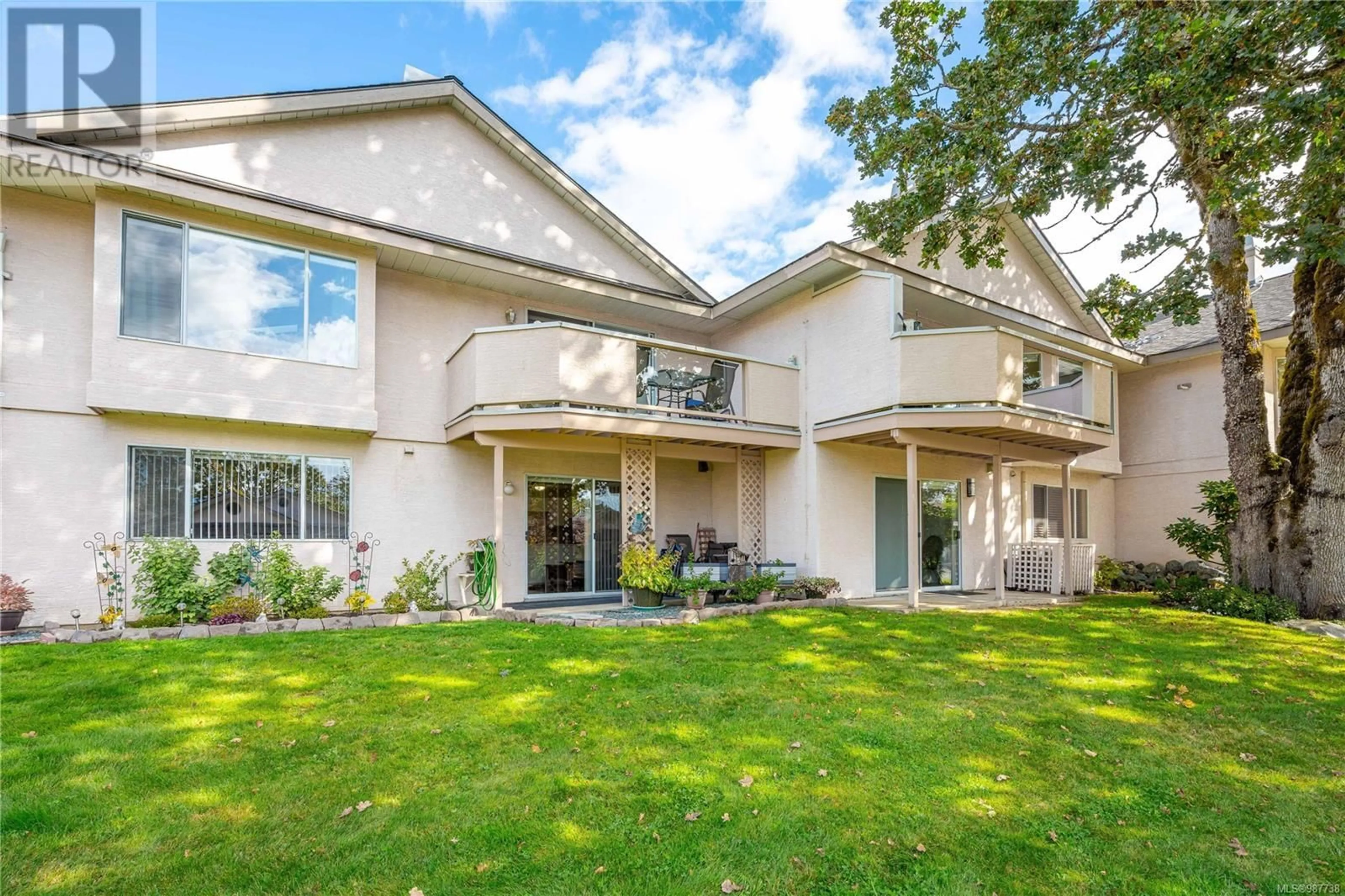 Open concept kitchen, ceramic/tile floor for 28 - 5980 JAYNES ROAD, Duncan British Columbia V9L4X6