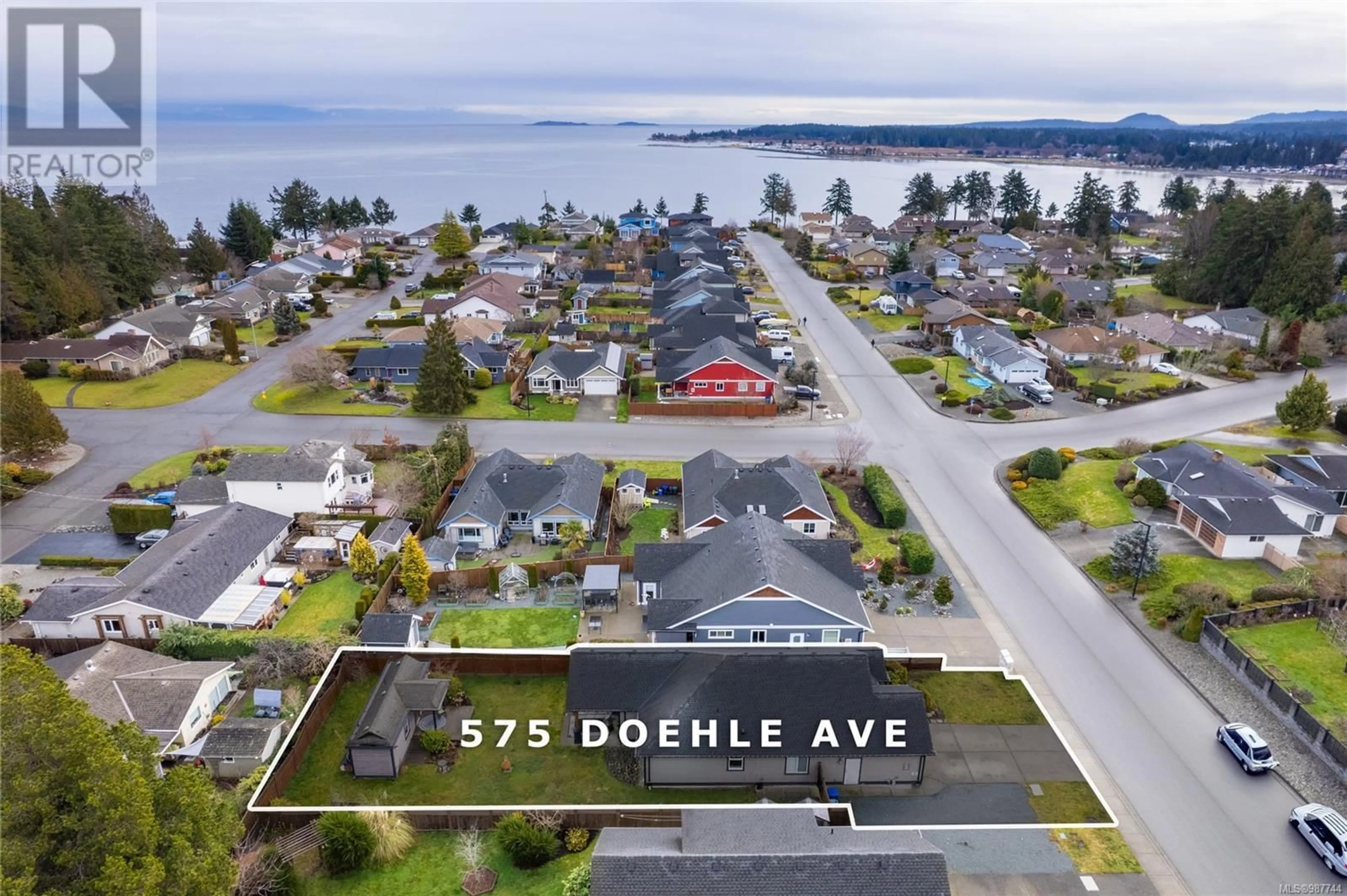 A pic from outside/outdoor area/front of a property/back of a property/a pic from drone, water/lake/river/ocean view for 575 Doehle Ave, Parksville British Columbia V9P1A3