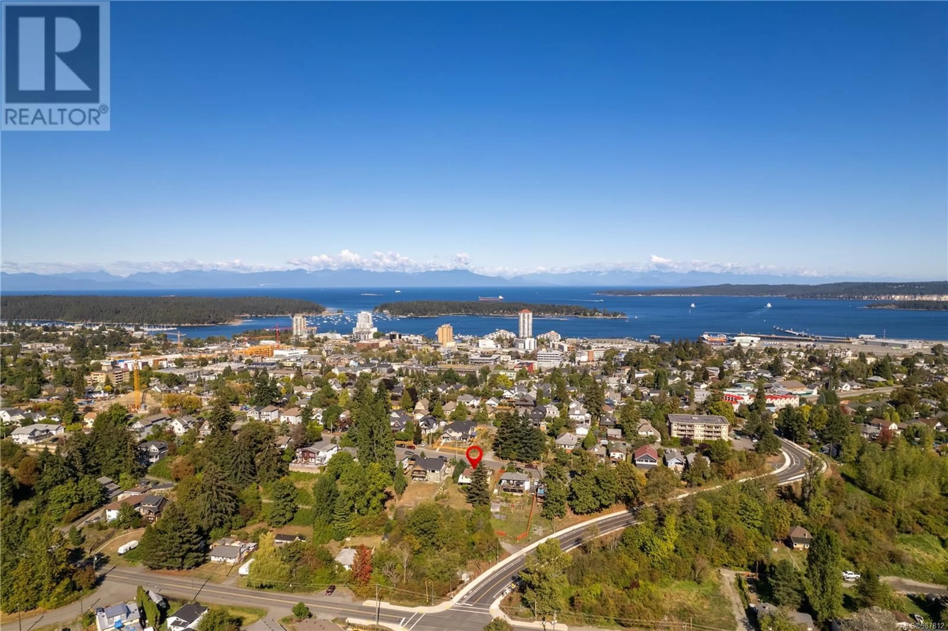 A pic from outside/outdoor area/front of a property/back of a property/a pic from drone, water/lake/river/ocean view for 465 Machleary St, Nanaimo British Columbia V9R2H1