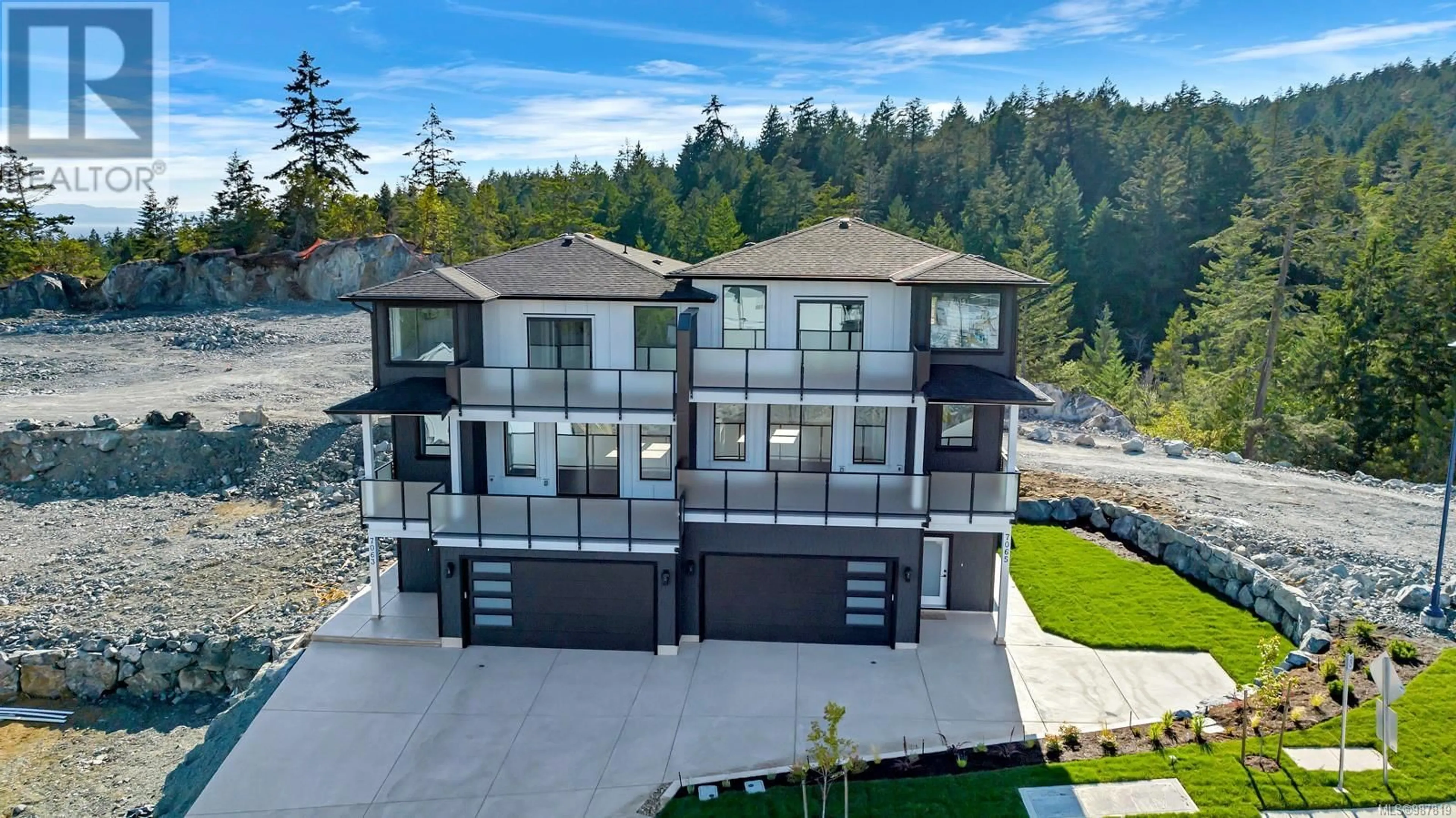 A pic from outside/outdoor area/front of a property/back of a property/a pic from drone, unknown for 7065 Brailsford Pl, Sooke British Columbia V9Z1R2