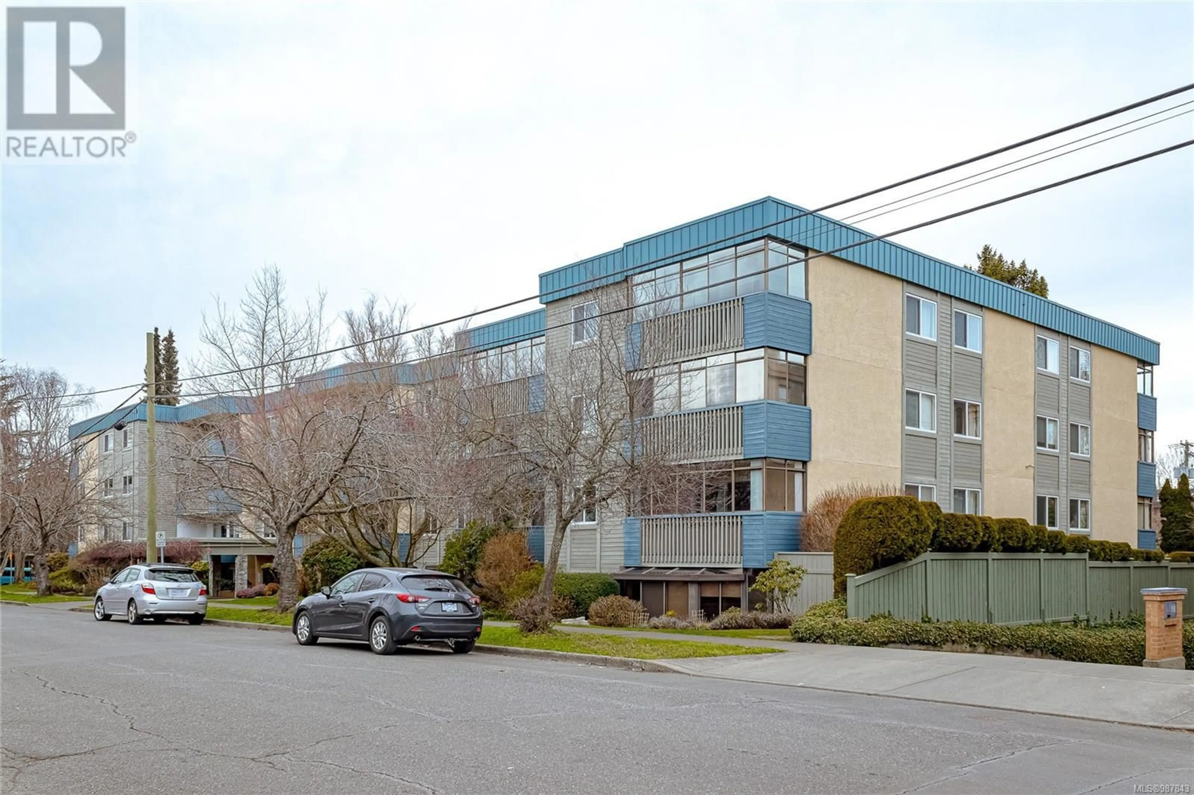 Unknown for 402 1012 Collinson St, Victoria British Columbia V8V3C1