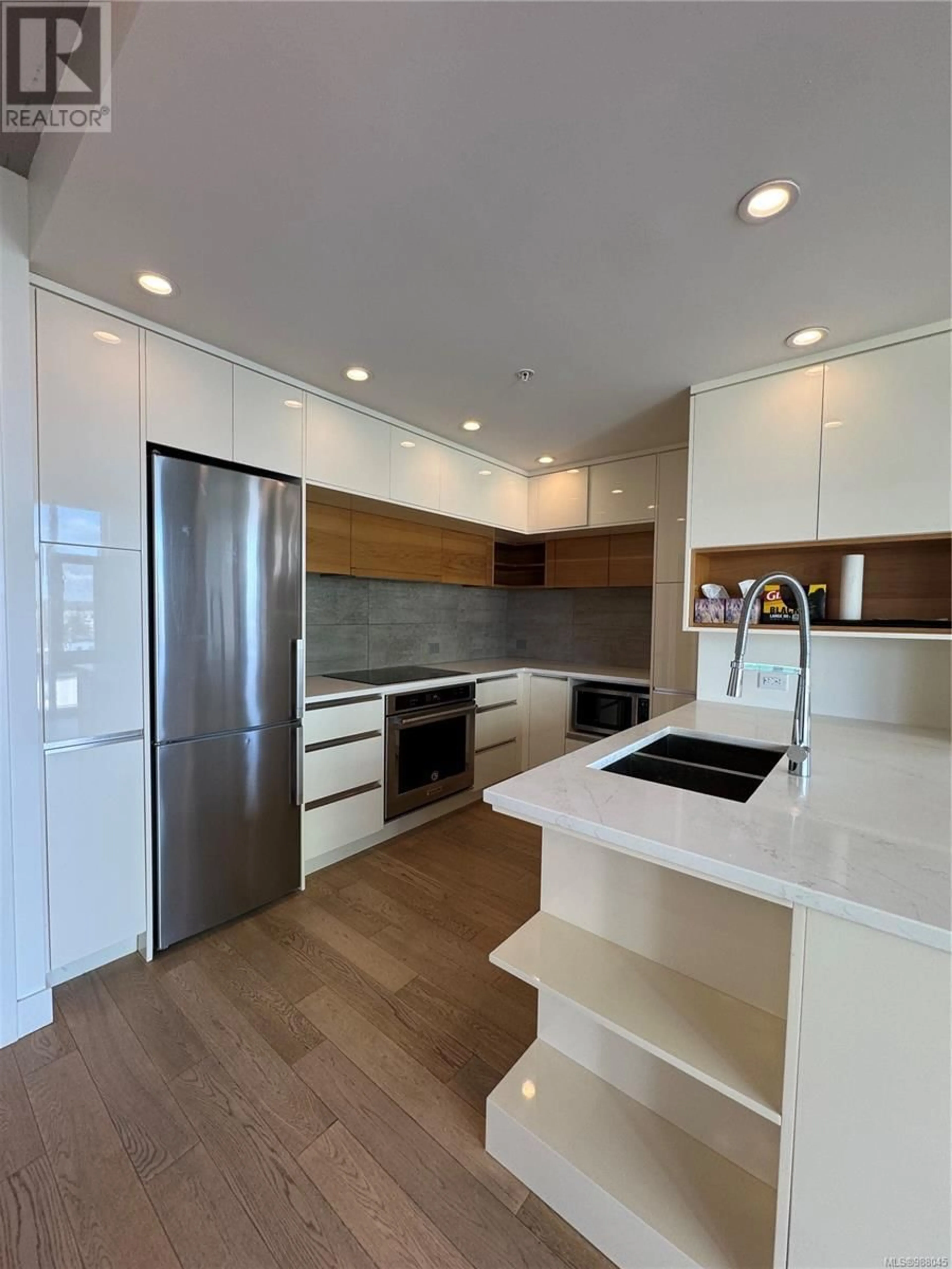 Contemporary kitchen, unknown for 805 - 989 JOHNSON STREET, Victoria British Columbia V8V0E3