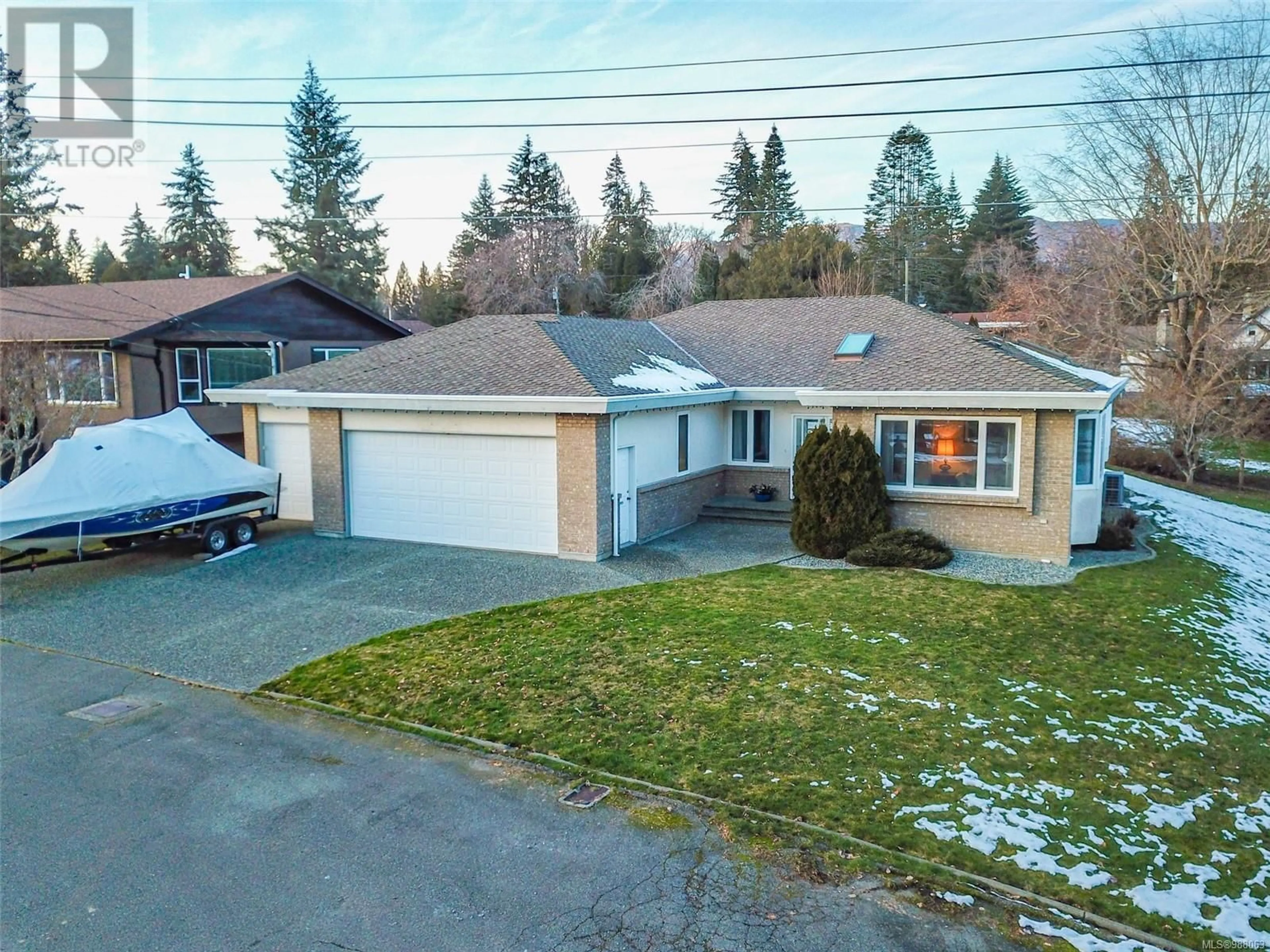 A pic from outside/outdoor area/front of a property/back of a property/a pic from drone, street for 5109 Forrest Rd, Port Alberni British Columbia V9Y7A9