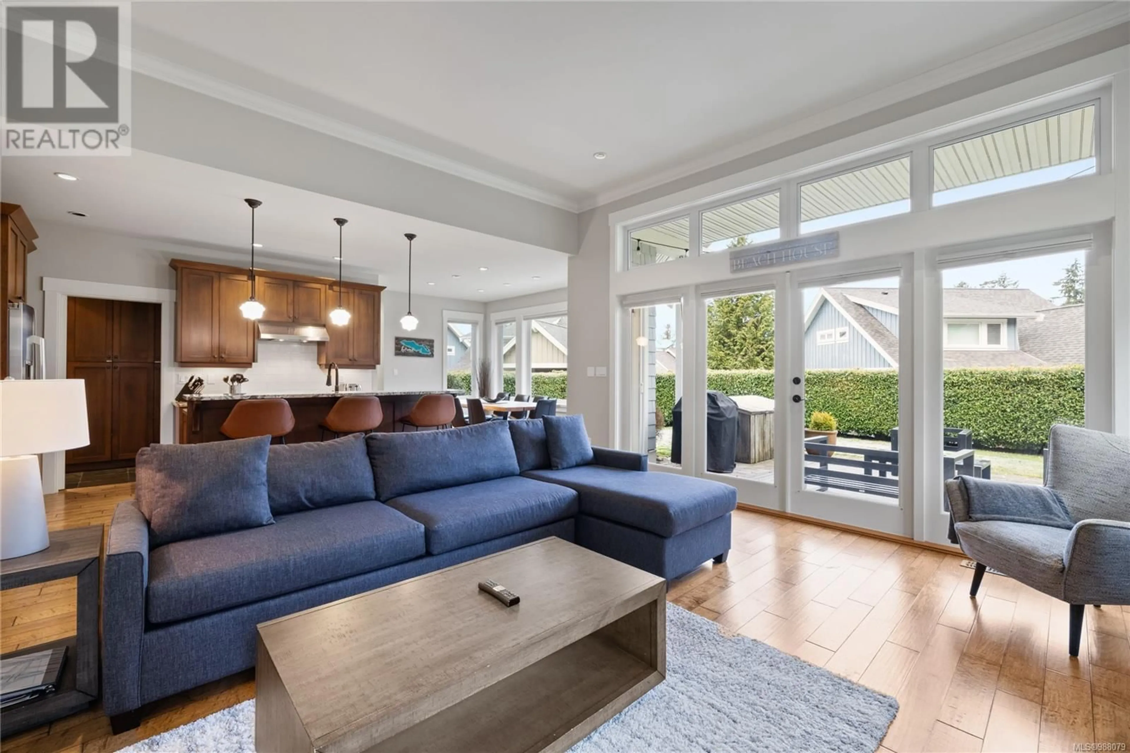Living room with furniture, unknown for 26 - 5251 ISLAND HIGHWAY WEST, Qualicum Beach British Columbia V9K2C1