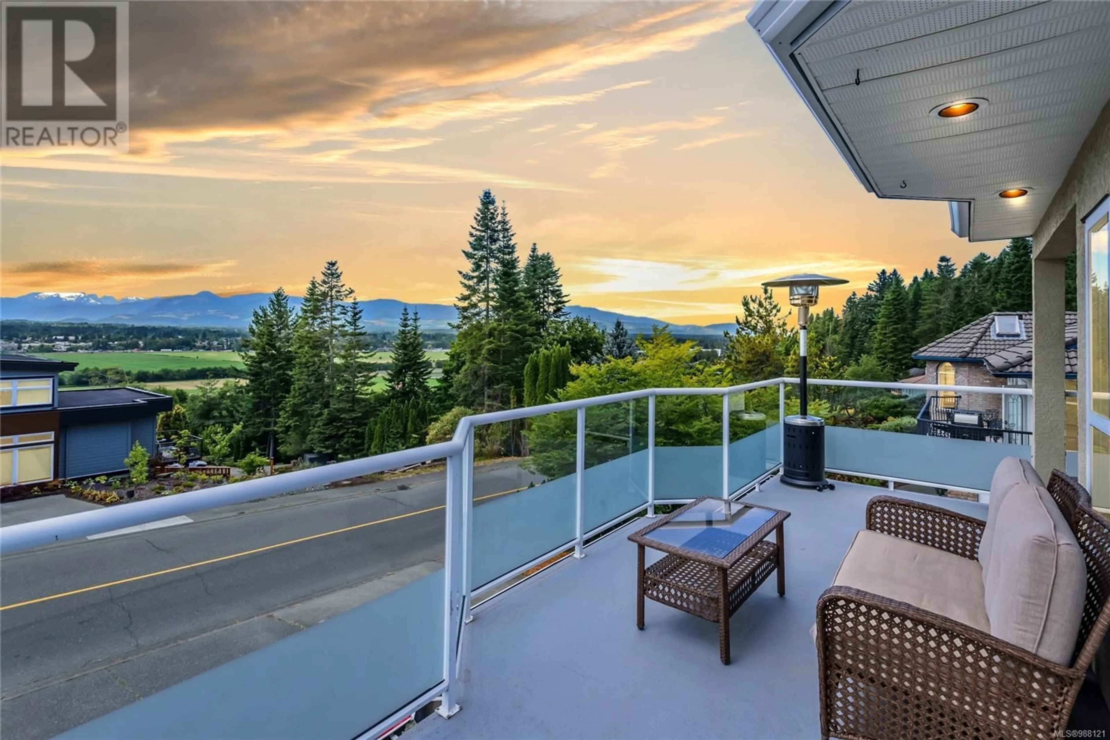 Patio, mountain view for 1418 Valley View Dr, Courtenay British Columbia V9N8T3