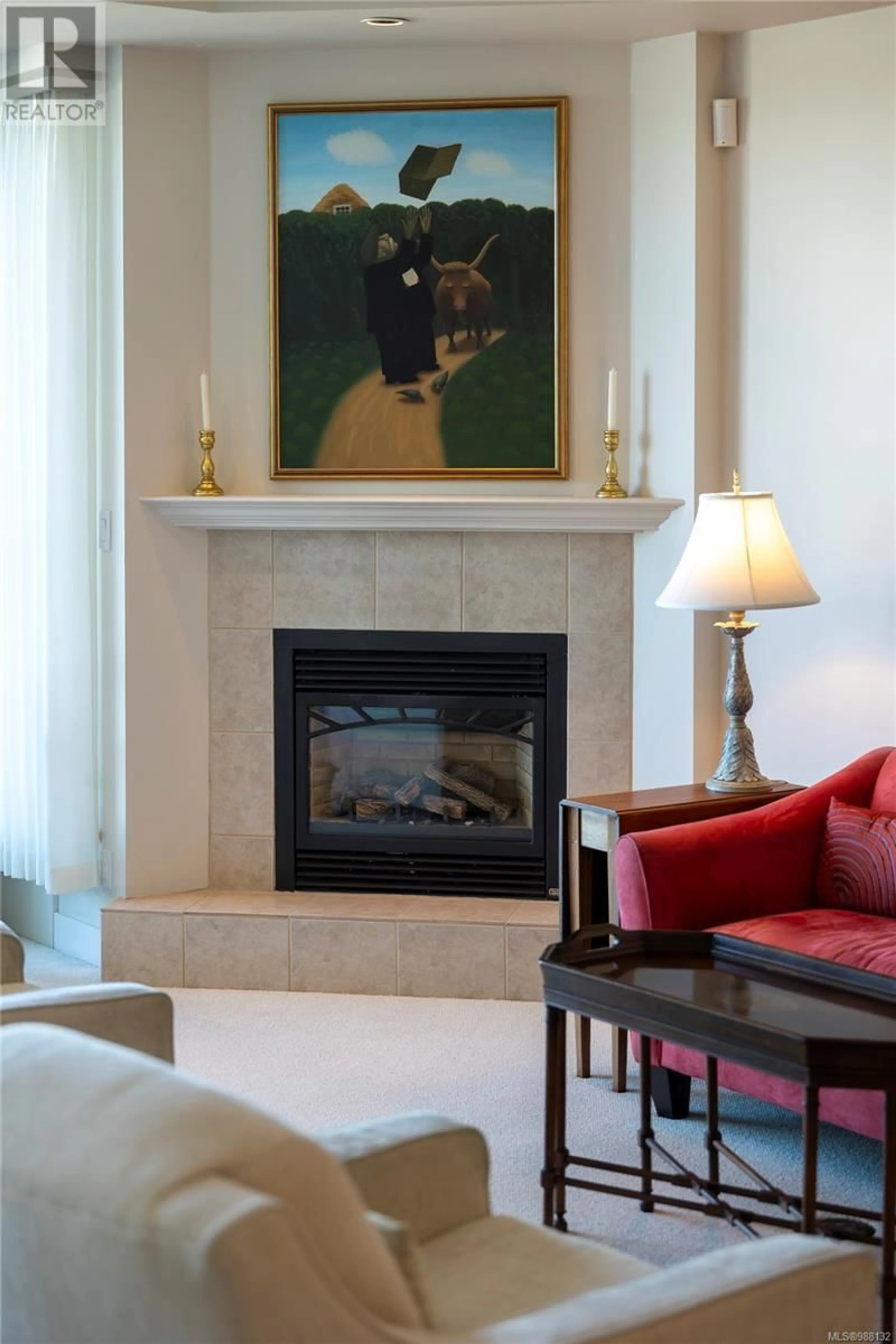 Living room with furniture, unknown for 101 - 5350 SAYWARD HILL CRESCENT, Saanich British Columbia V8Y3H9