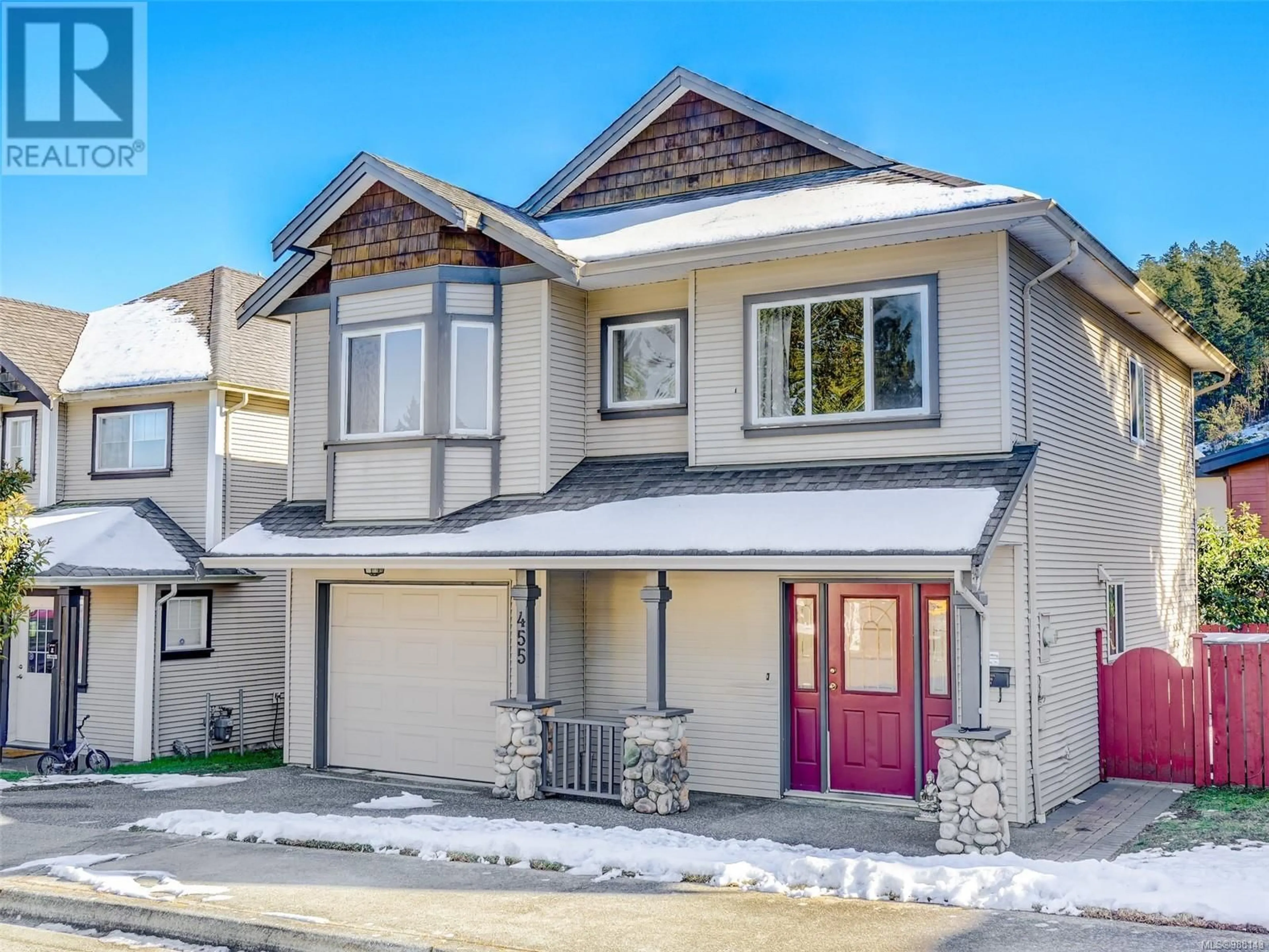 Home with vinyl exterior material, street for 455 Avery Crt, Langford British Columbia V9B6L3