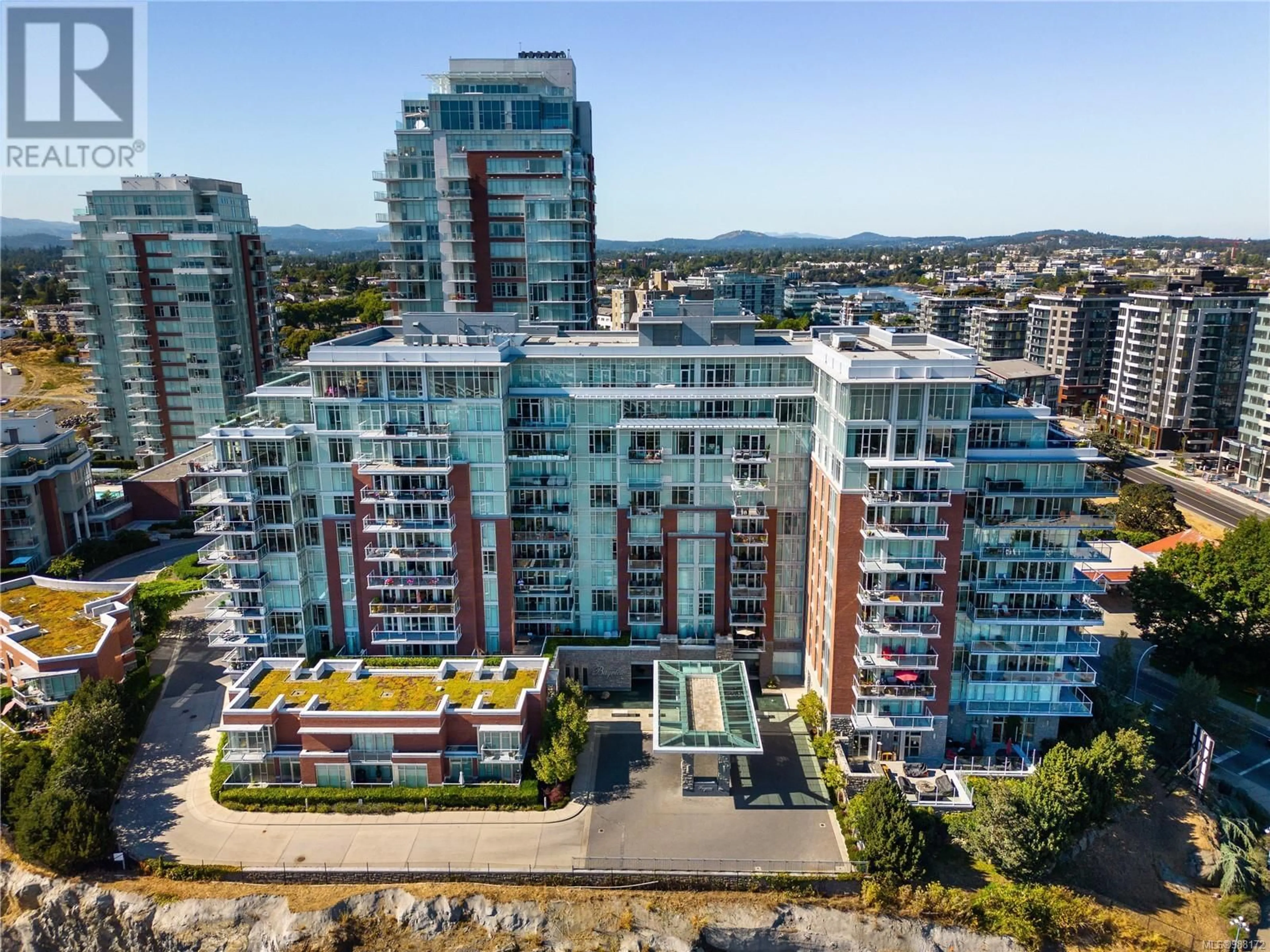 A pic from outside/outdoor area/front of a property/back of a property/a pic from drone, city buildings view from balcony for TH1 100 Saghalie Rd, Victoria British Columbia V9A0A1