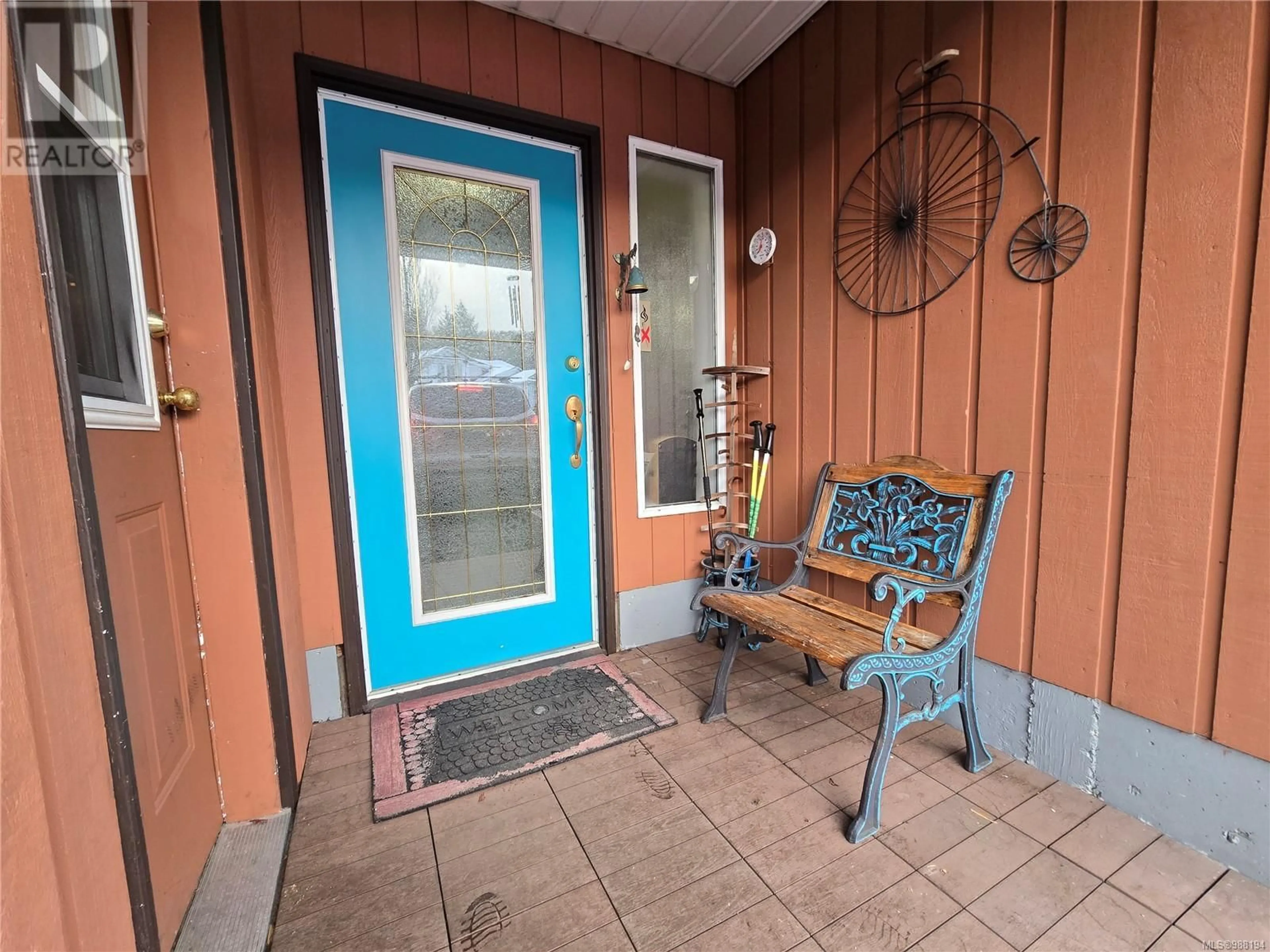 Indoor entryway for 7071 McDougal Pl, Port Hardy British Columbia V0N2P0