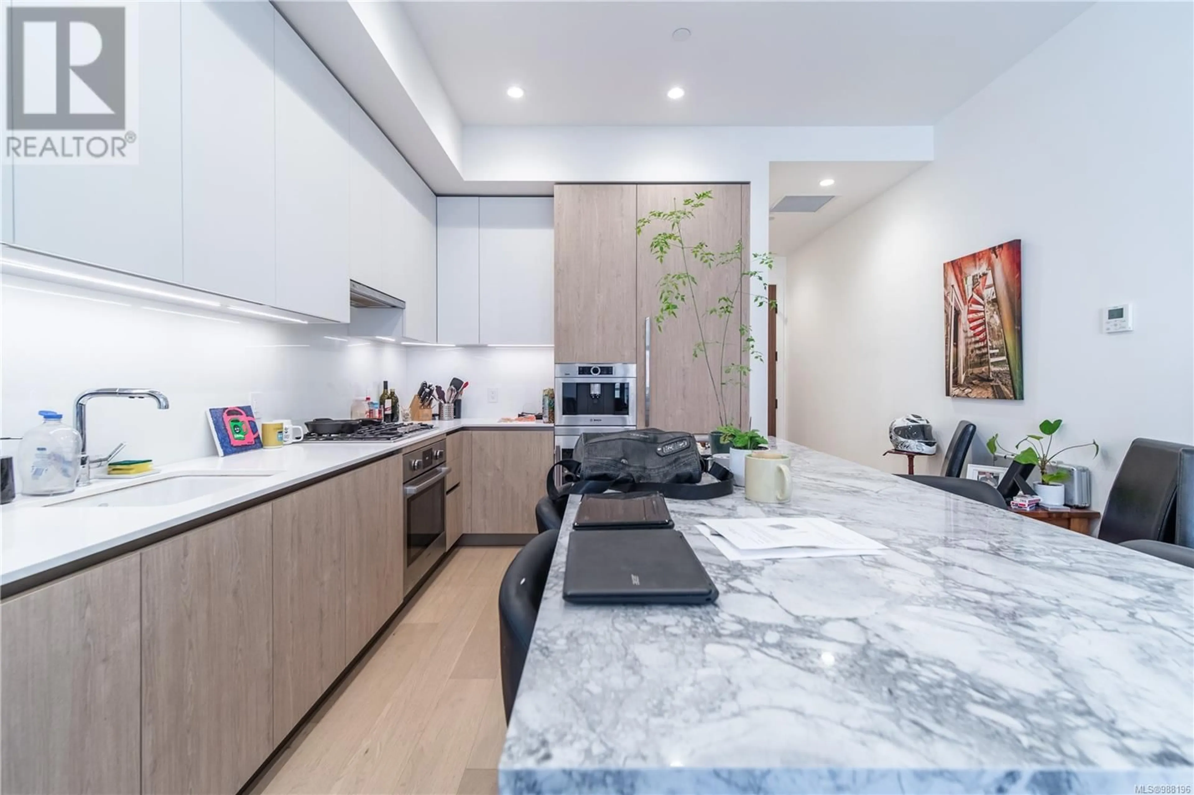 Contemporary kitchen, ceramic/tile floor for 302 888 Government St, Victoria British Columbia V8W0G5