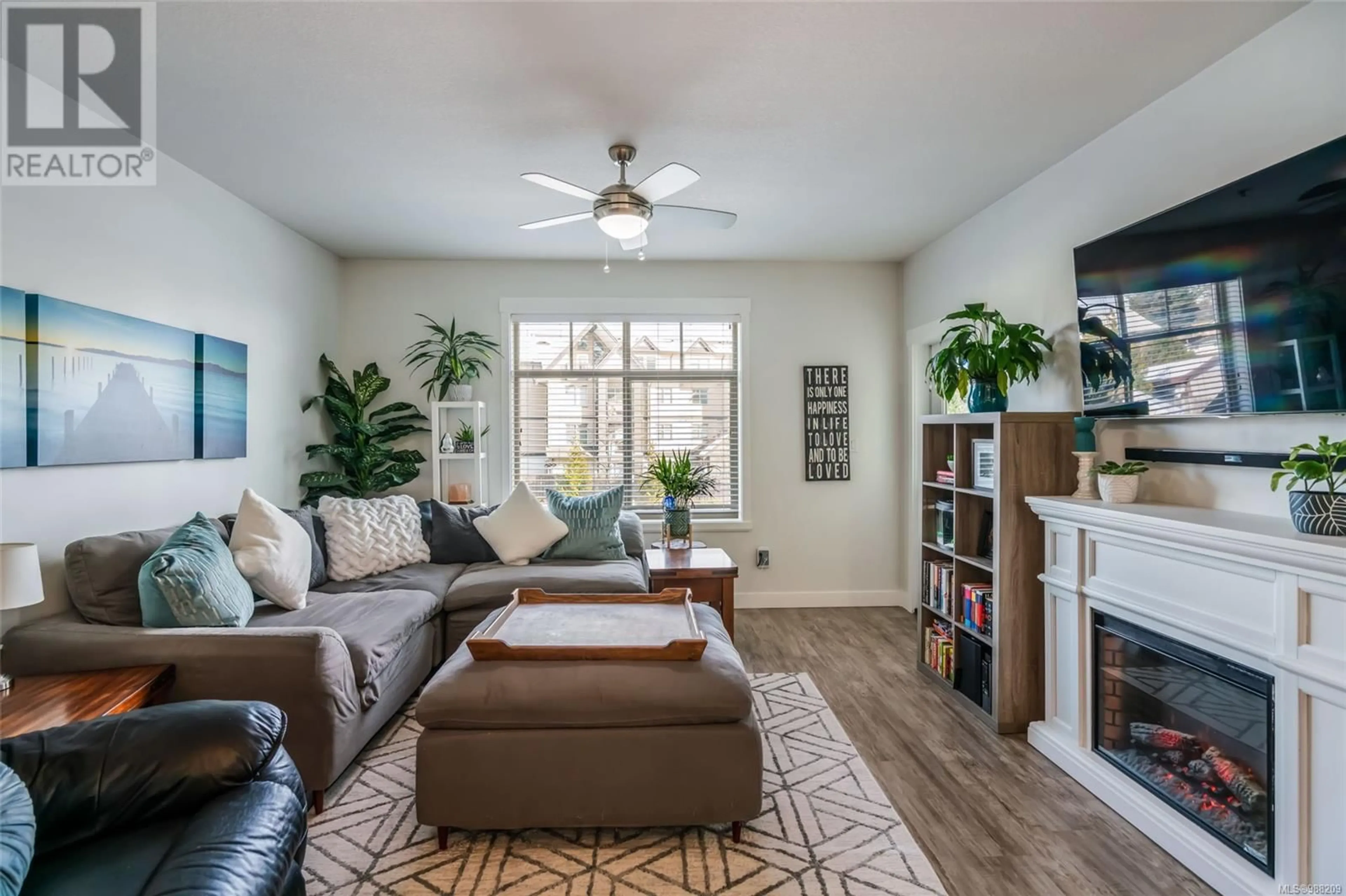 Living room with furniture, unknown for 204 1900 Tulsa Rd, Nanaimo British Columbia V9S0C2