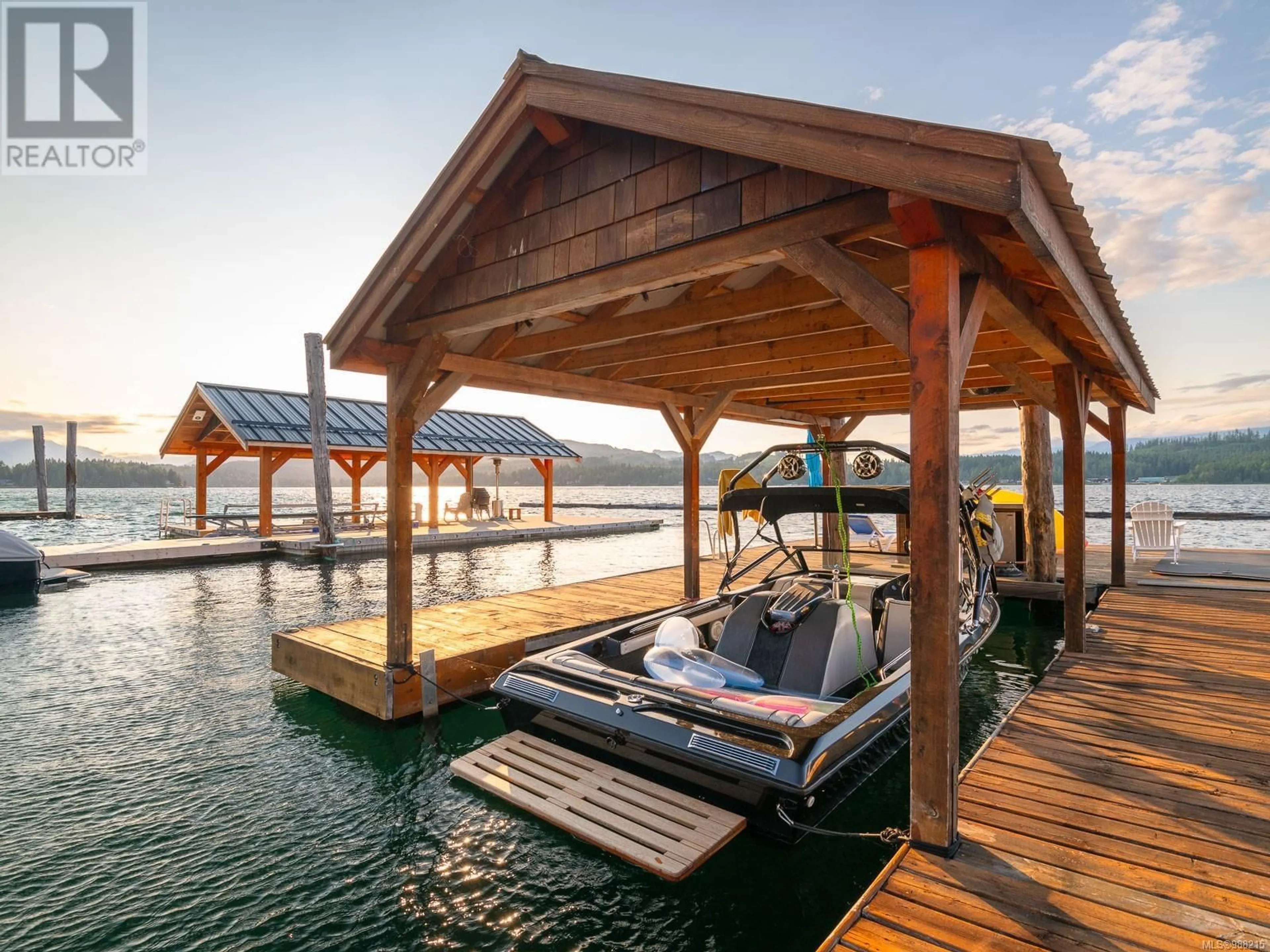 Patio, water/lake/river/ocean view for 9010 LORD ROAD, Port Alberni British Columbia V9Y9C1