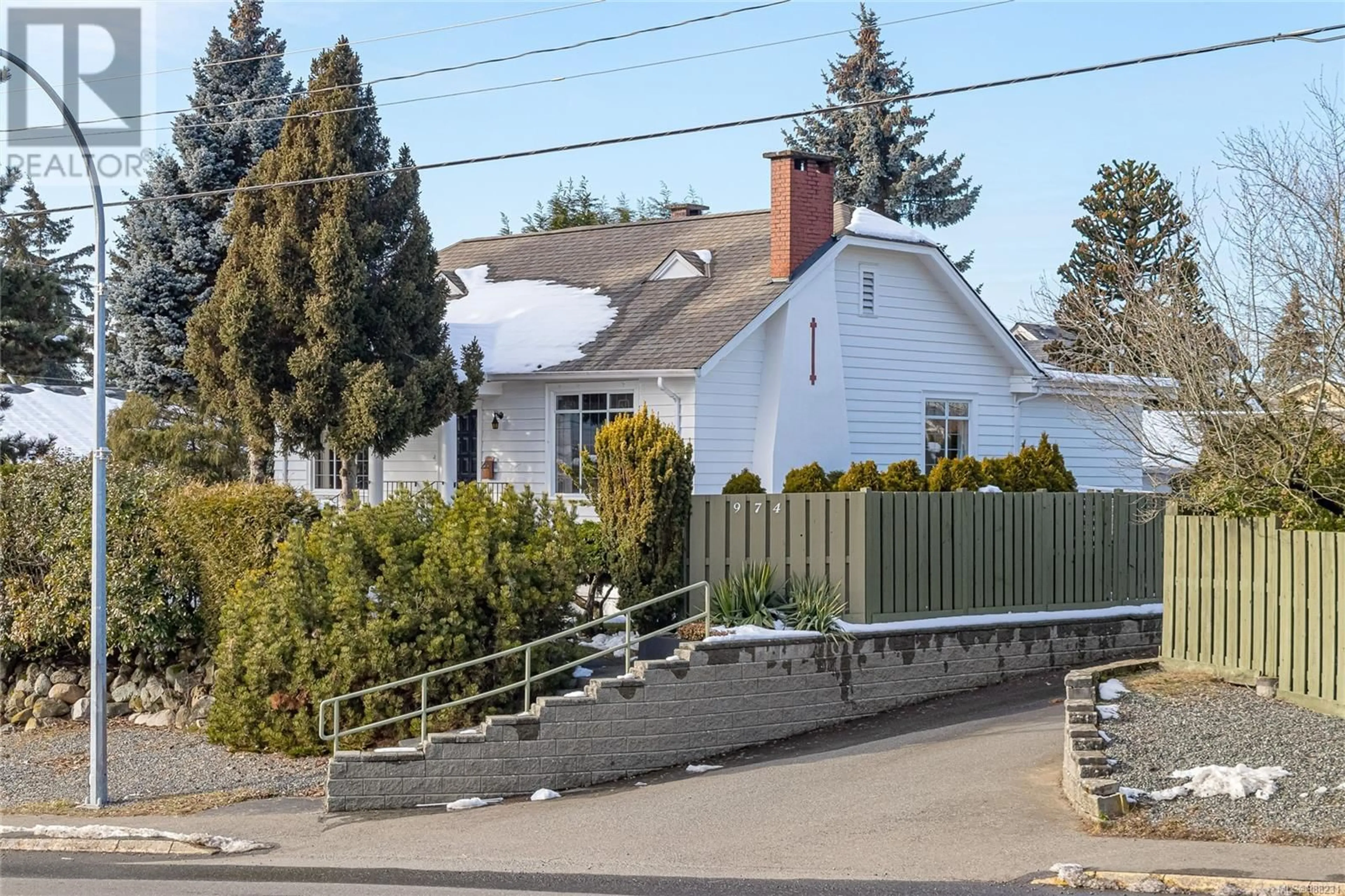 Unknown for 974 FITZWILLIAM STREET, Nanaimo British Columbia V9R3C1
