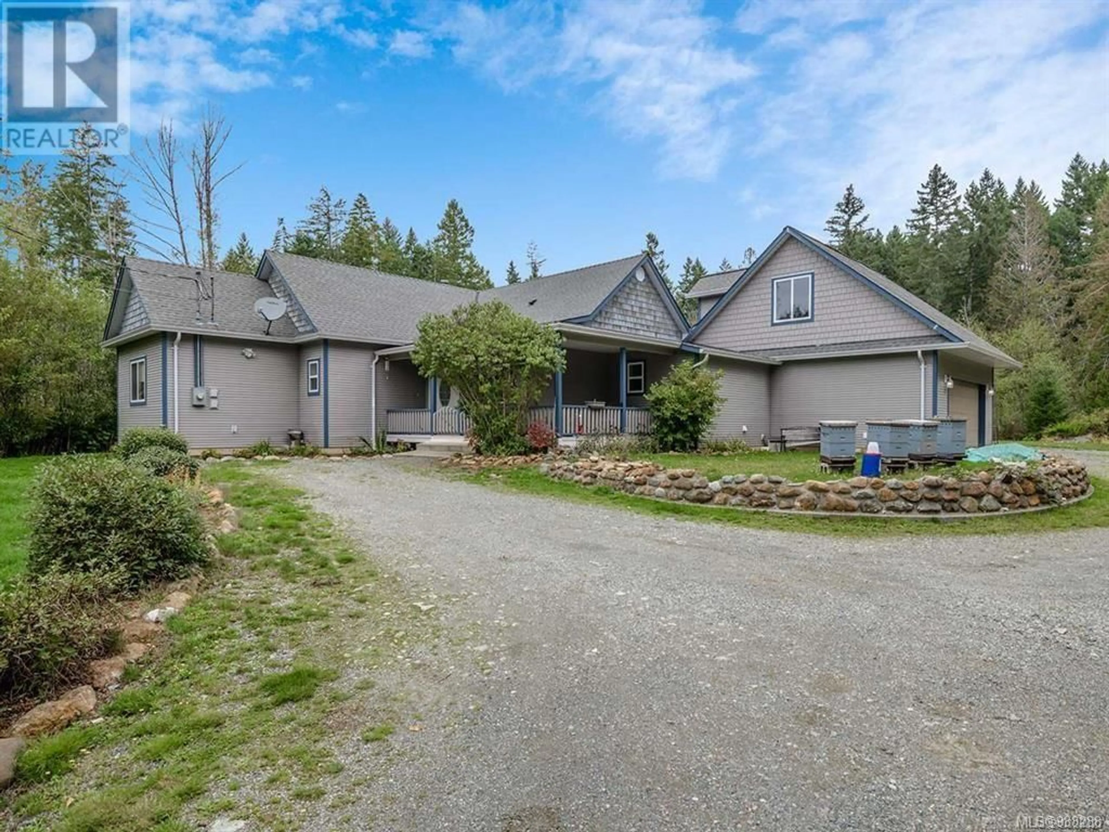 A pic from outside/outdoor area/front of a property/back of a property/a pic from drone, unknown for 6711 Kitsuksis St, Port Alberni British Columbia V9Y8V1