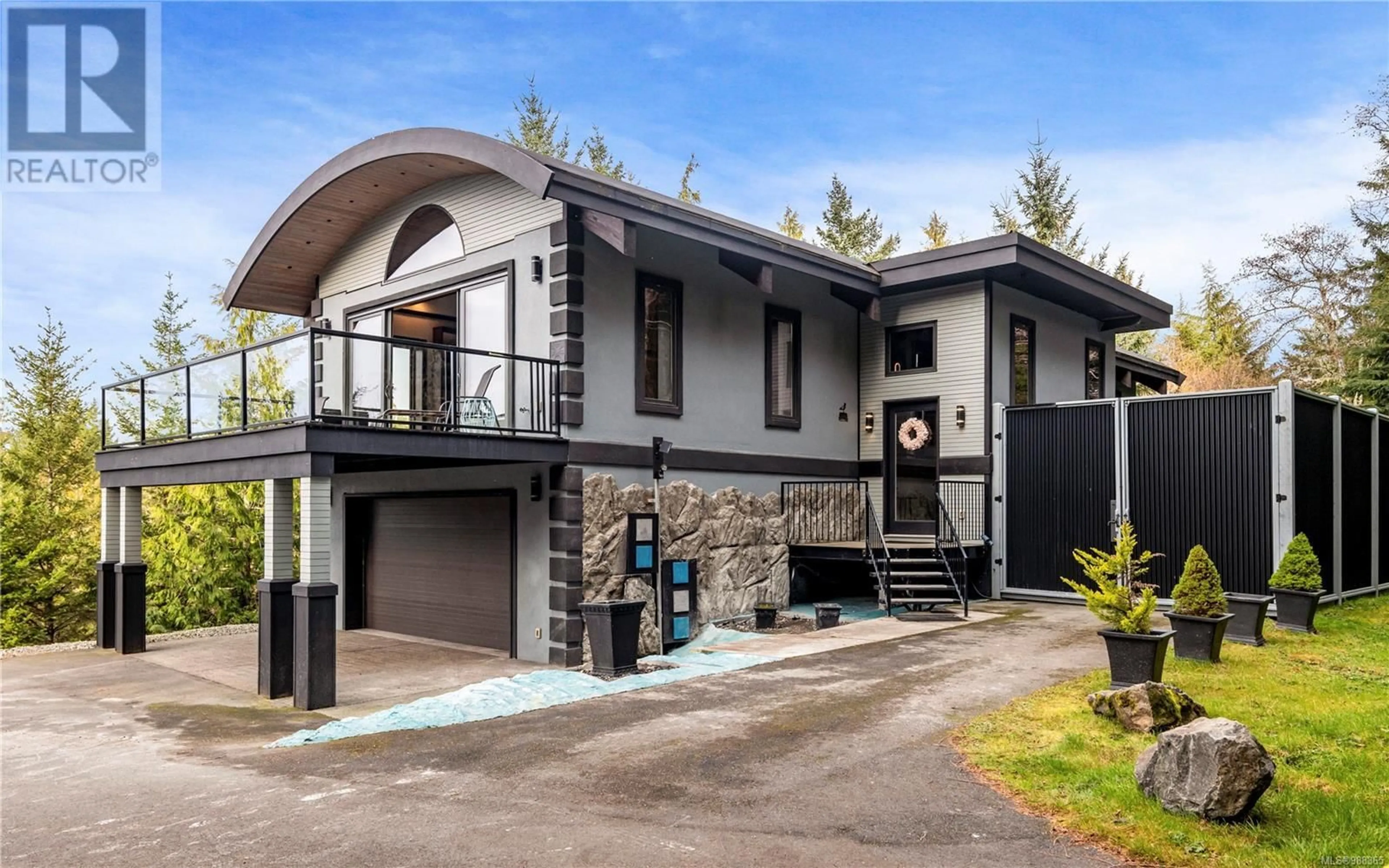 Home with vinyl exterior material, street for 7405 Thornton Hts, Sooke British Columbia V9Z1L8