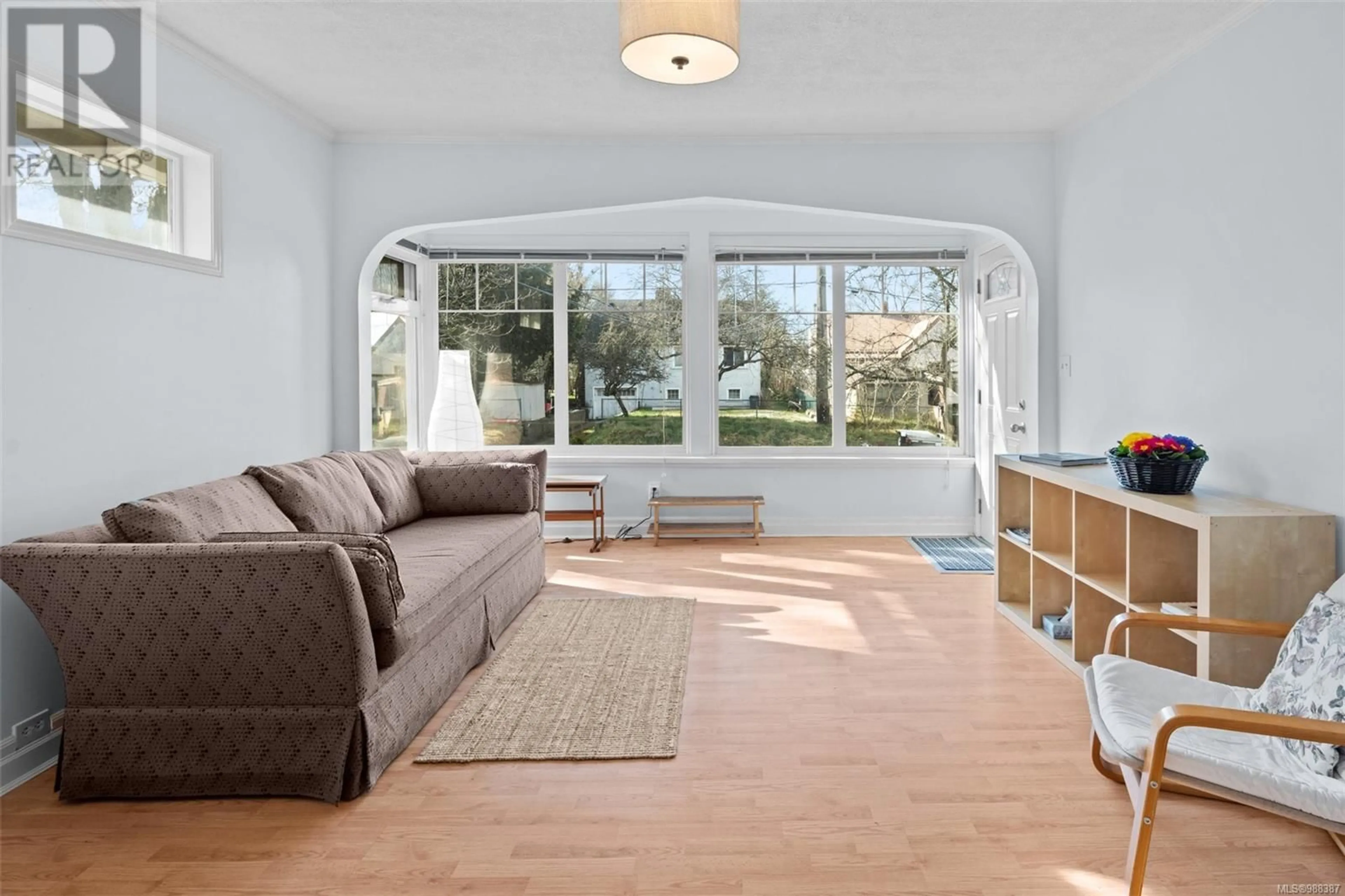 Living room with furniture, ceramic/tile floor for 3139 Blackwood St, Victoria British Columbia V8X1C6