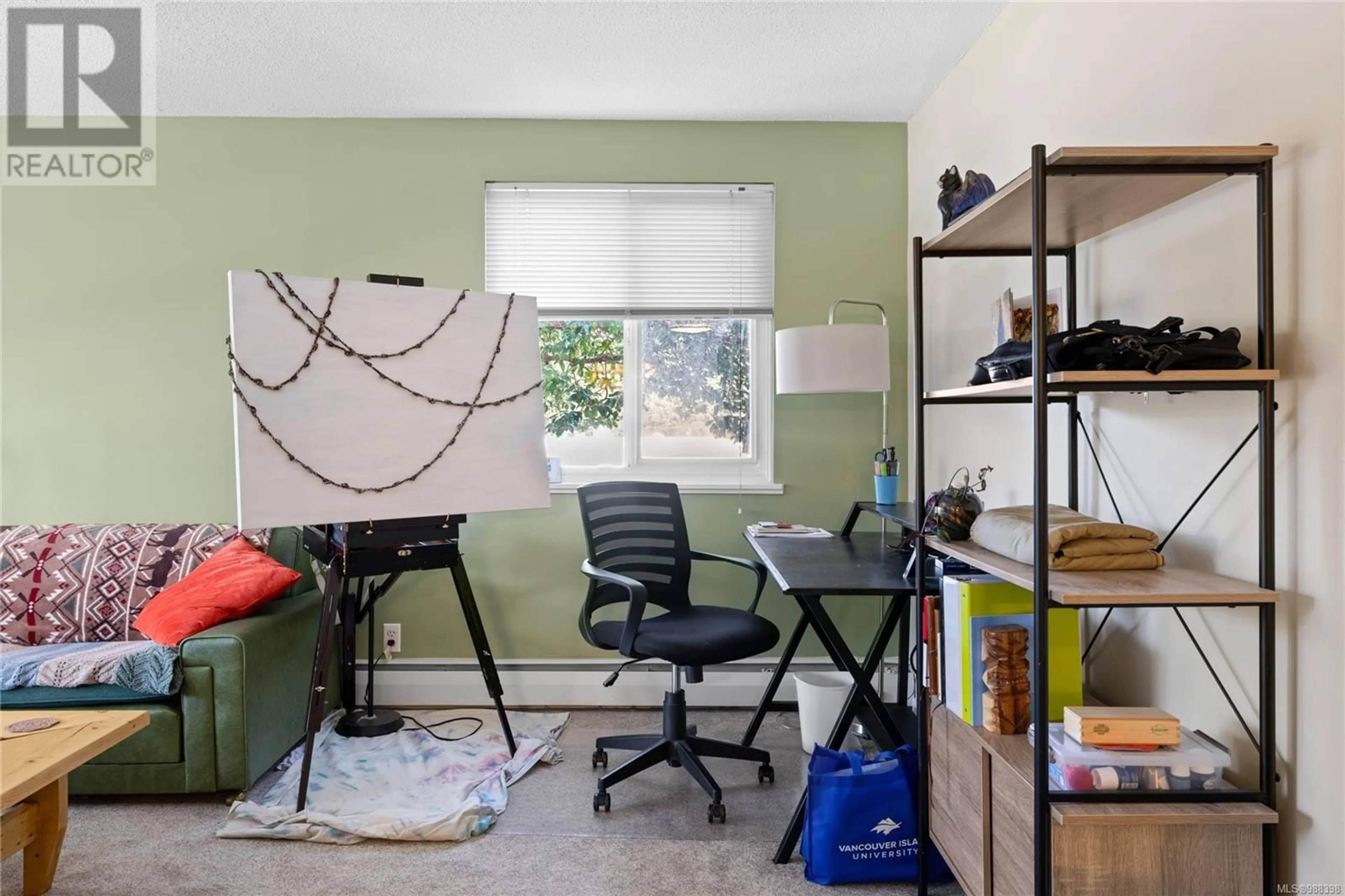 A pic from outside/outdoor area/front of a property/back of a property/a pic from drone, street for 5201 - 999 BOWEN ROAD, Nanaimo British Columbia V9R2A4