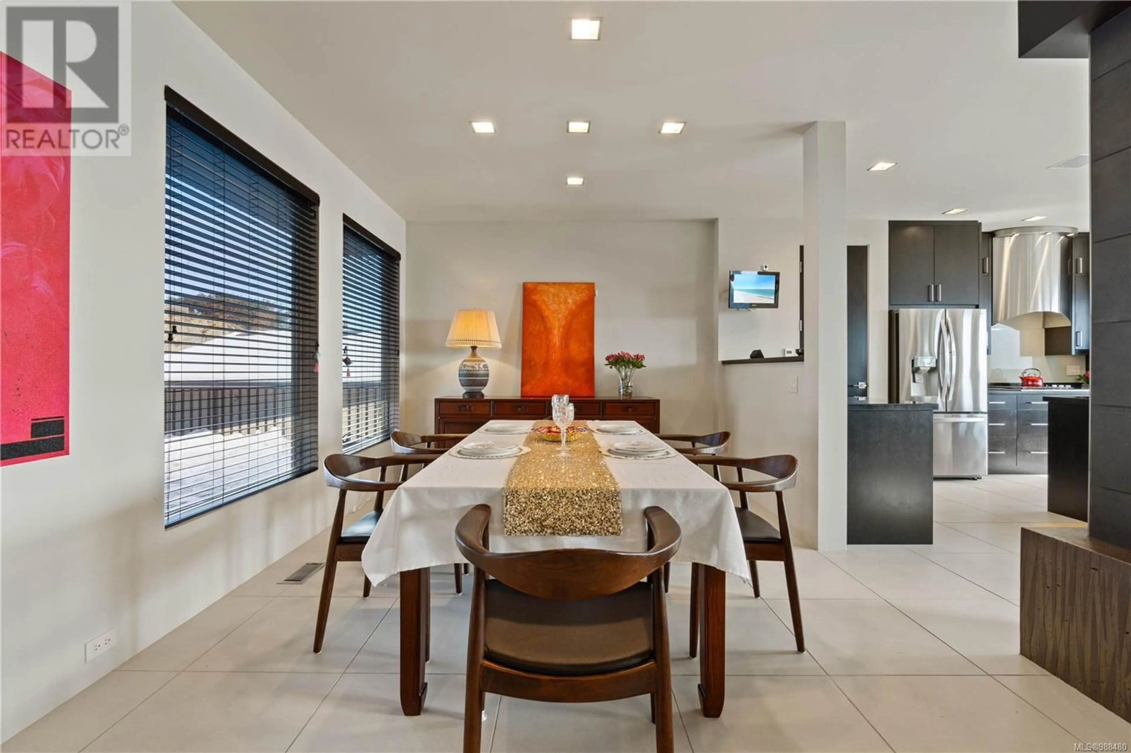 Dining room, ceramic/tile floor for 3716 Belaire Dr, Nanaimo British Columbia V9T5A1