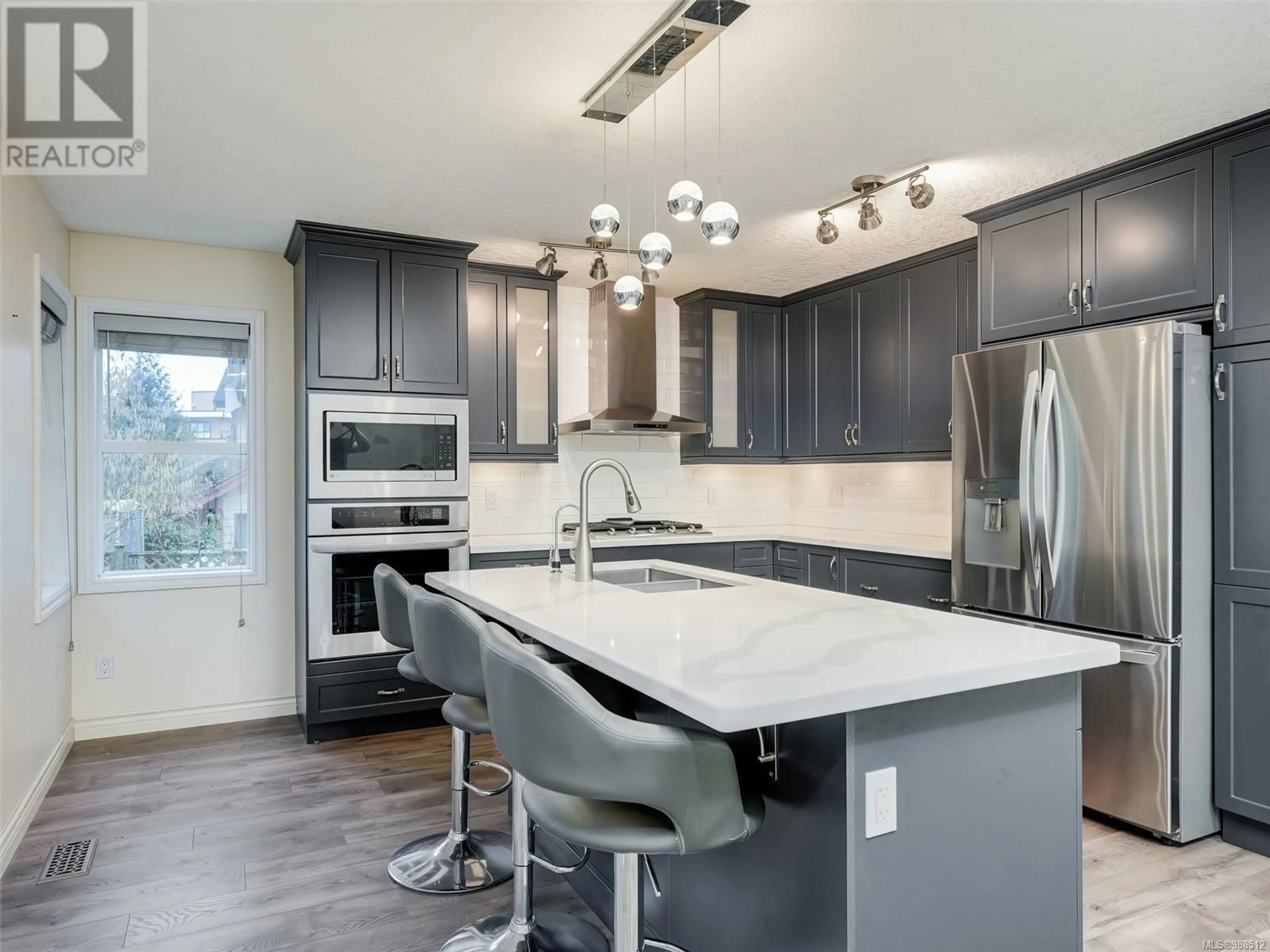 Contemporary kitchen, unknown for 7 4570 West Saanich Rd, Saanich British Columbia V8Z3G4