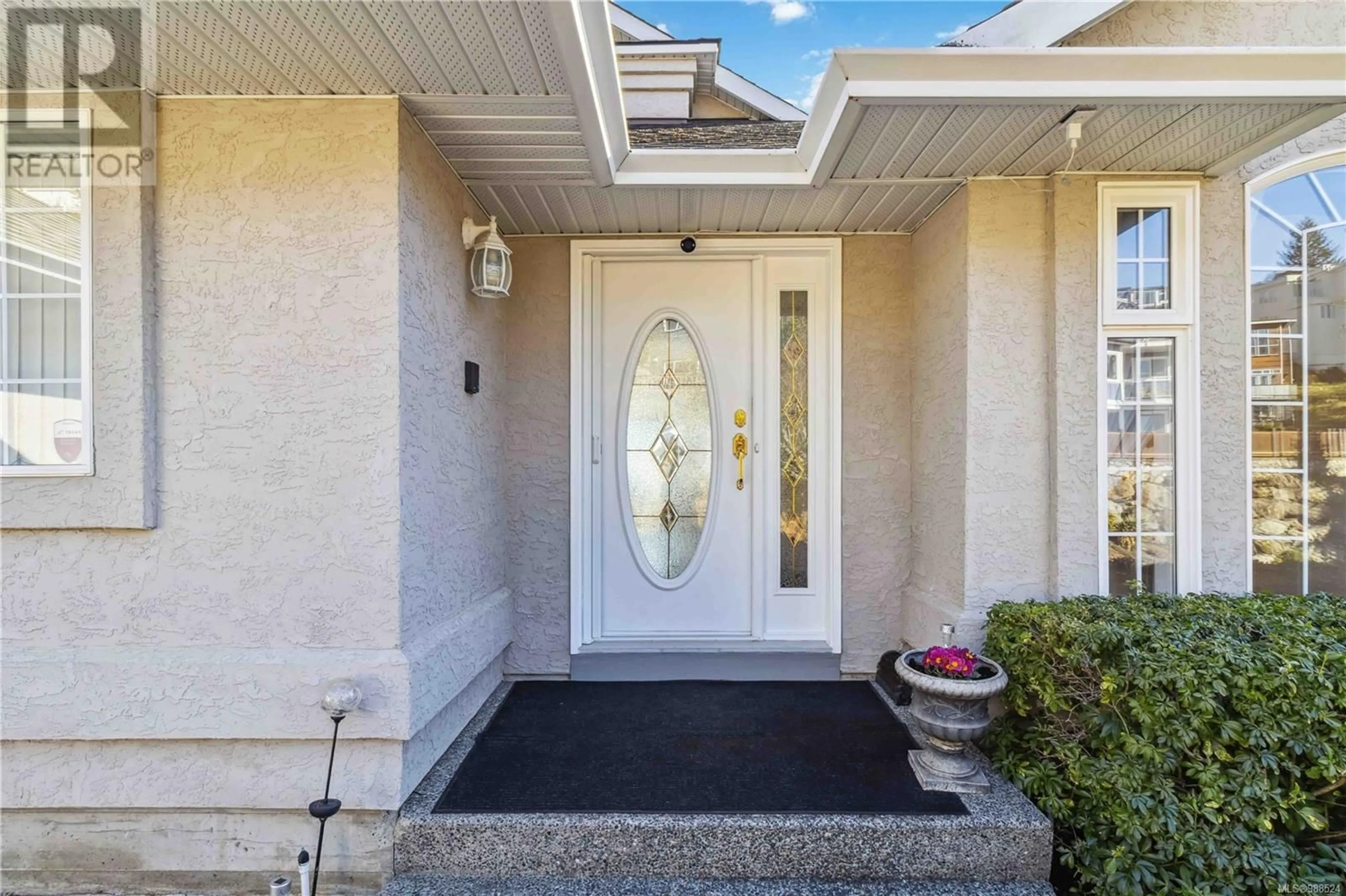 Indoor entryway for 3402 Haida Dr, Colwood British Columbia V9C3V9