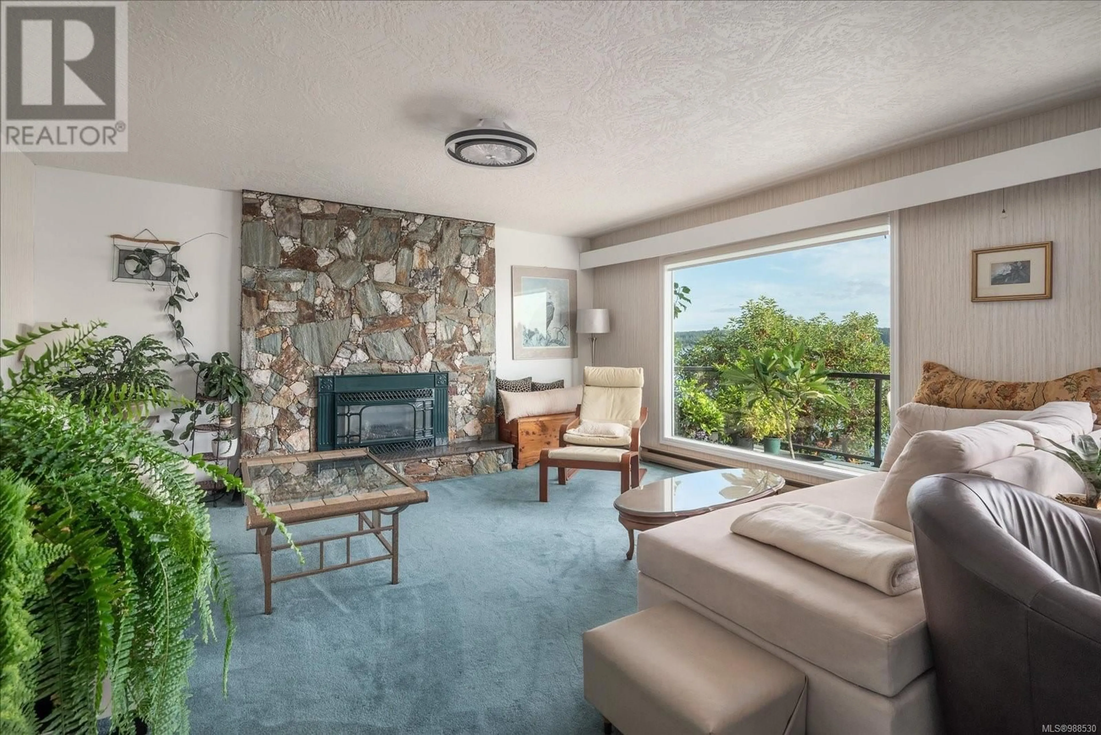 Living room with furniture, unknown for 357 CHEMAINUS ROAD, Ladysmith British Columbia V9G1Y1