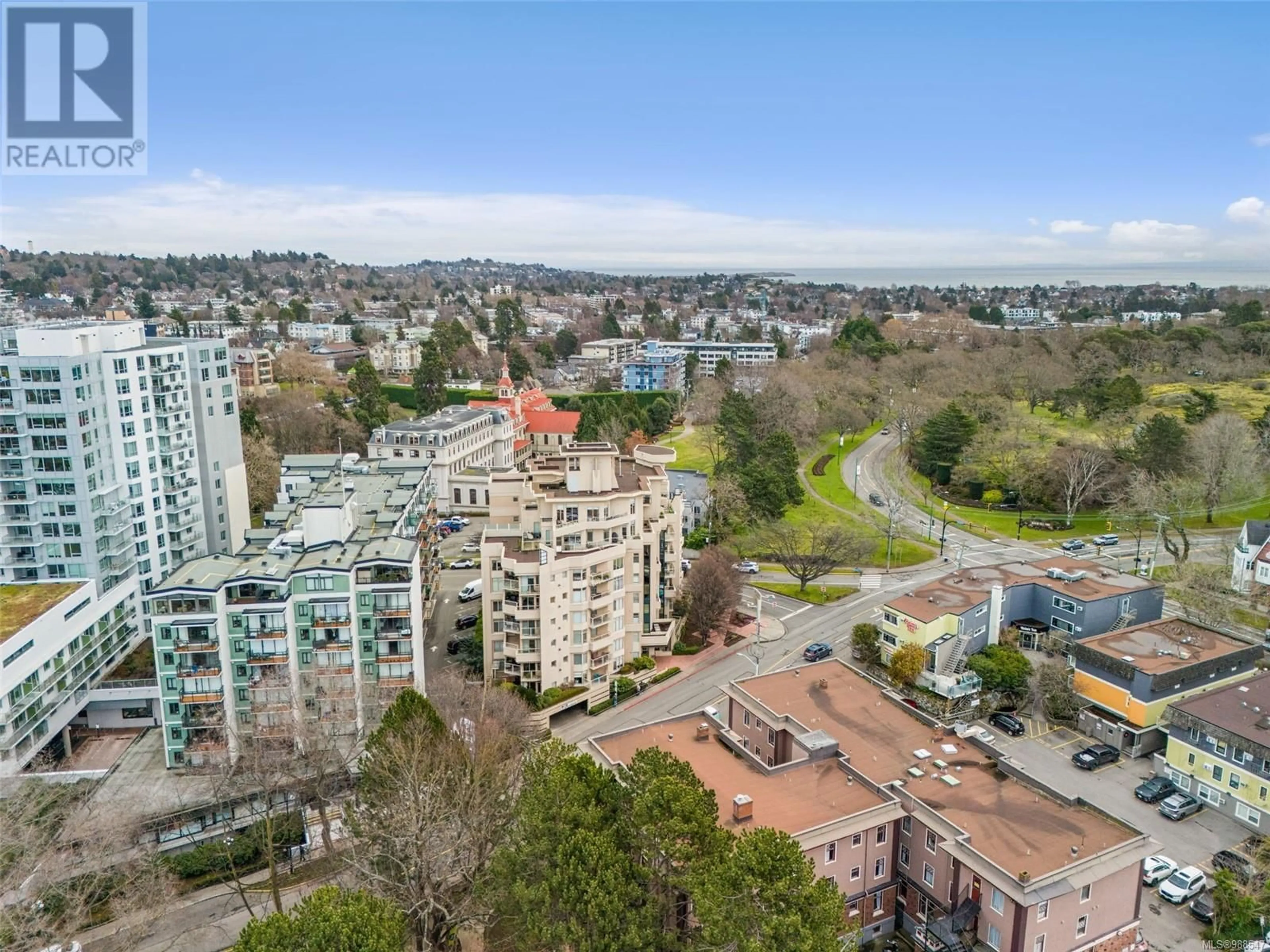 A pic from outside/outdoor area/front of a property/back of a property/a pic from drone, city buildings view from balcony for 304 605 Douglas St, Victoria British Columbia V8V2P9