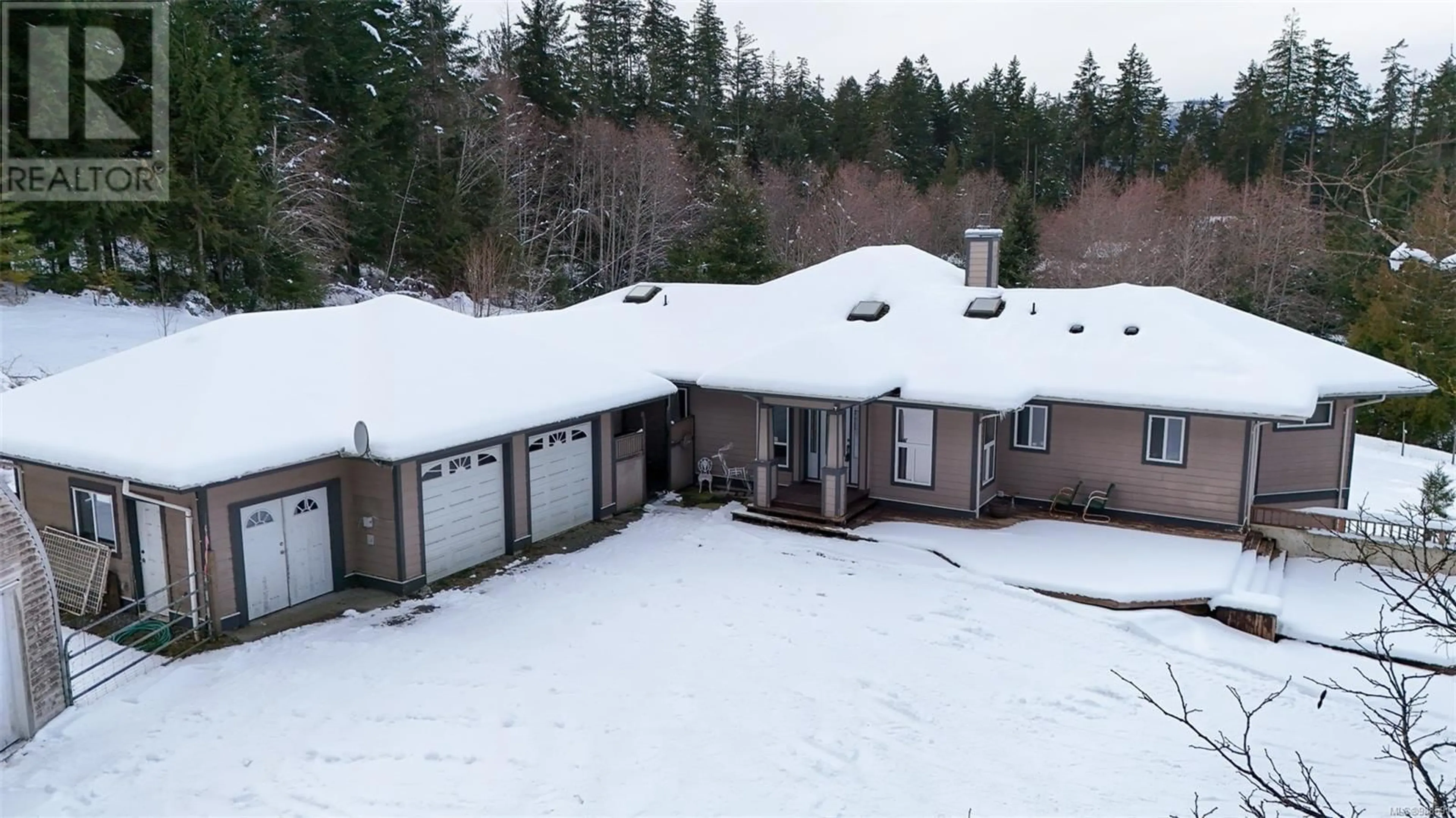 A pic from outside/outdoor area/front of a property/back of a property/a pic from drone, unknown for 2500 Brunton Rd, Shawnigan Lake British Columbia V0R2W0