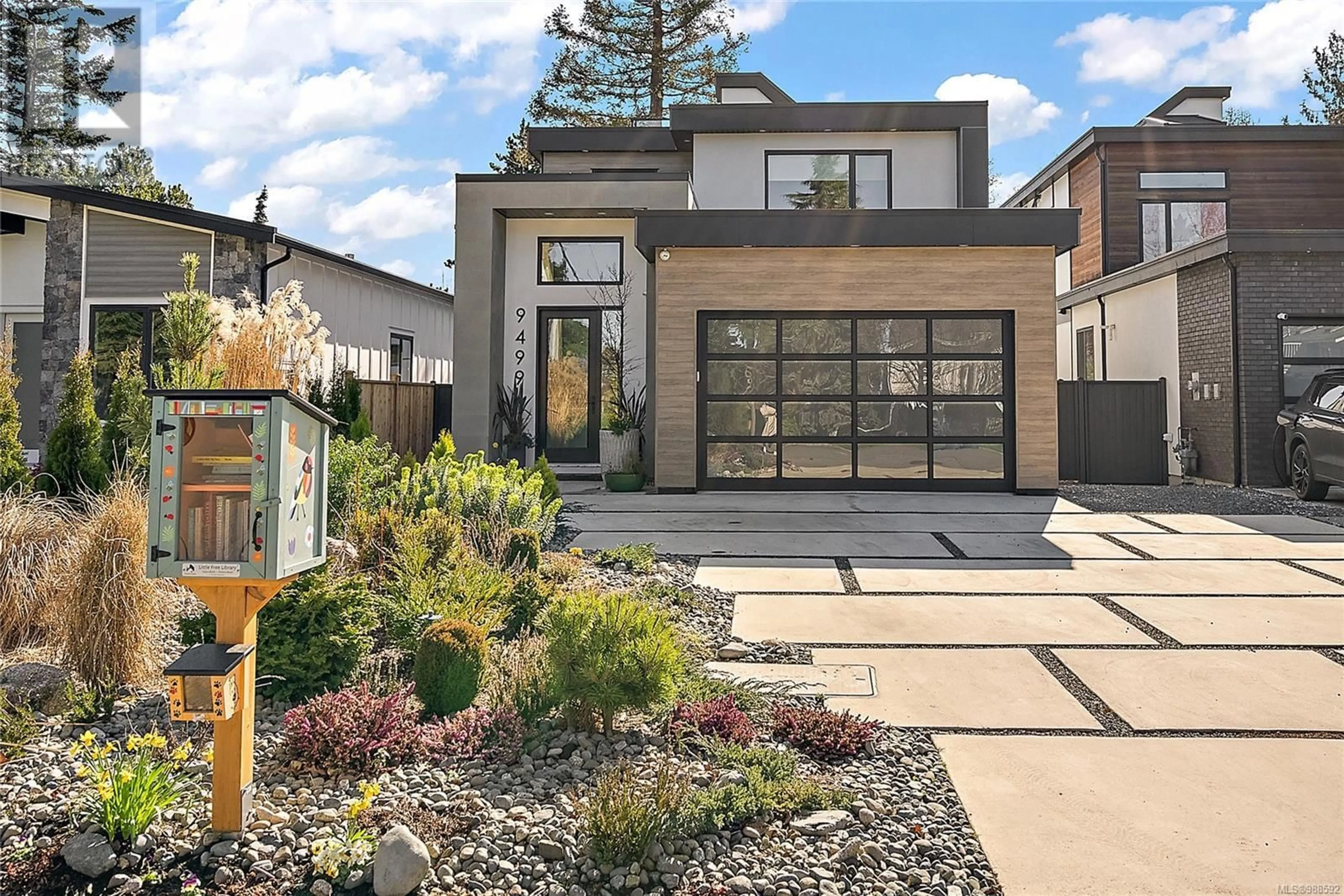 Home with brick exterior material, street for 9499 MARYLAND DRIVE, Sidney British Columbia V8L2R7