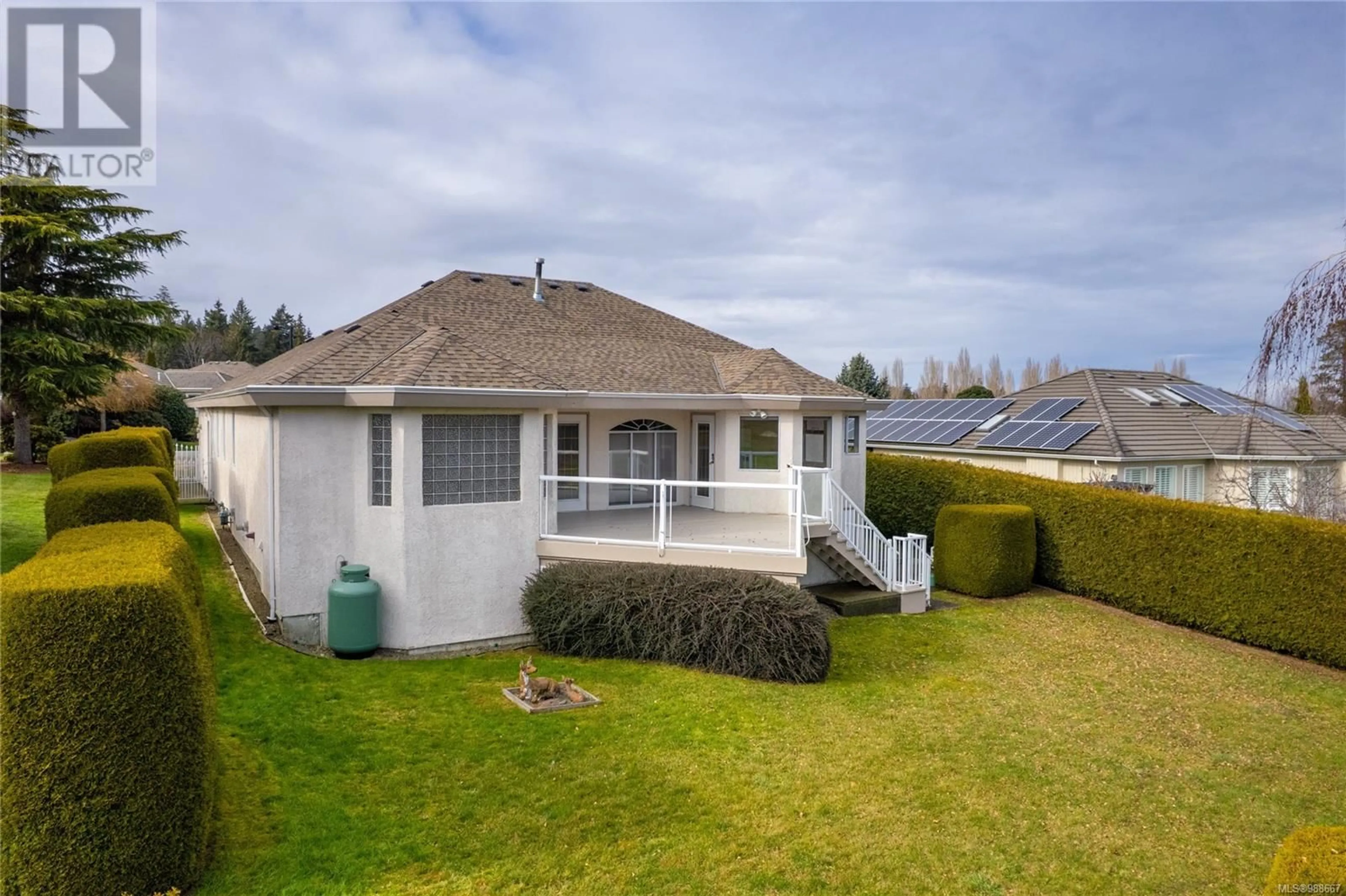 A pic from outside/outdoor area/front of a property/back of a property/a pic from drone, unknown for 951 Royal Dornoch Dr, Qualicum Beach British Columbia V9K1E1