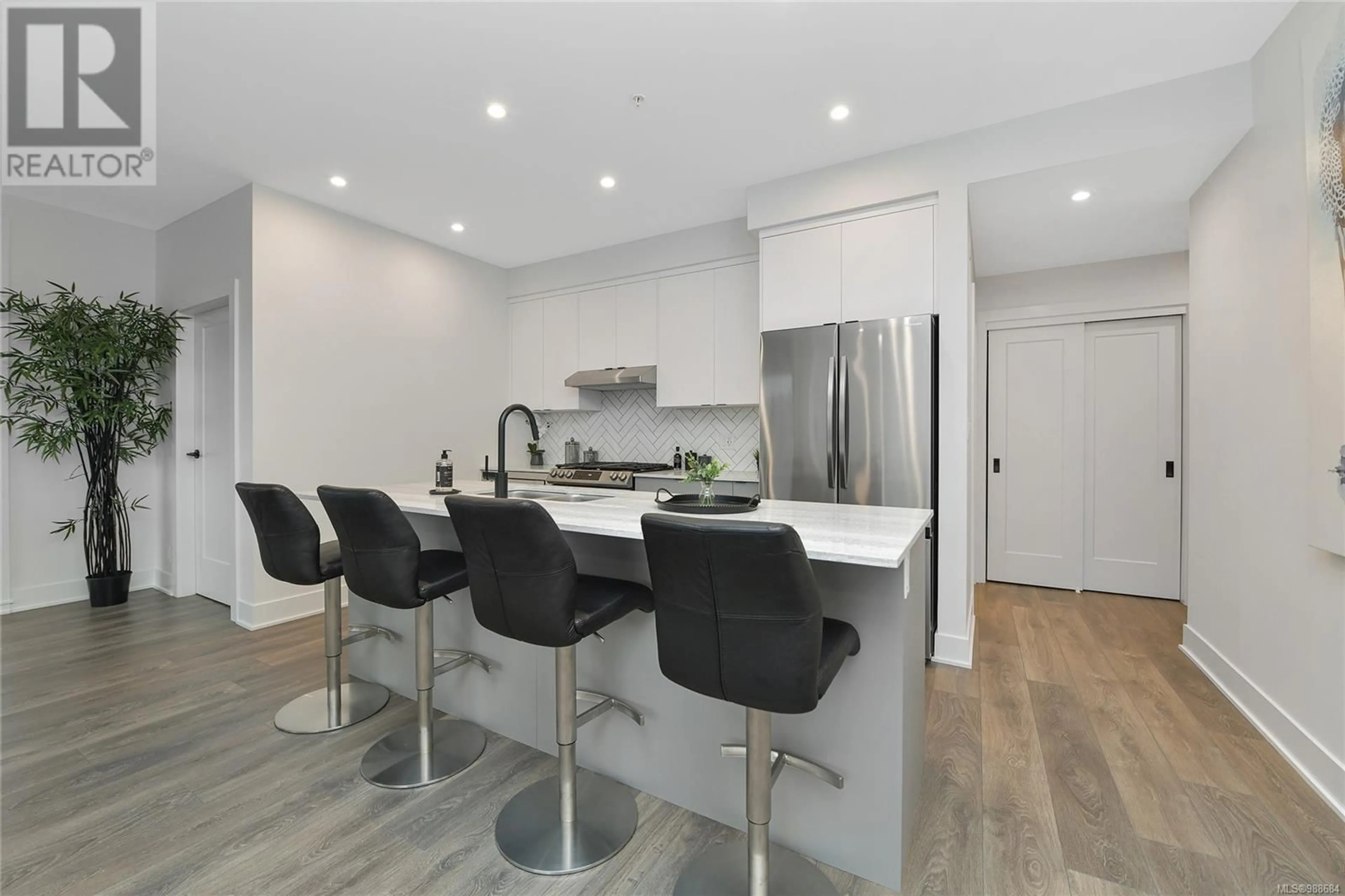 Open concept kitchen, unknown for 610 - 1114 SAMAR CRESCENT, Langford British Columbia V9B7C5