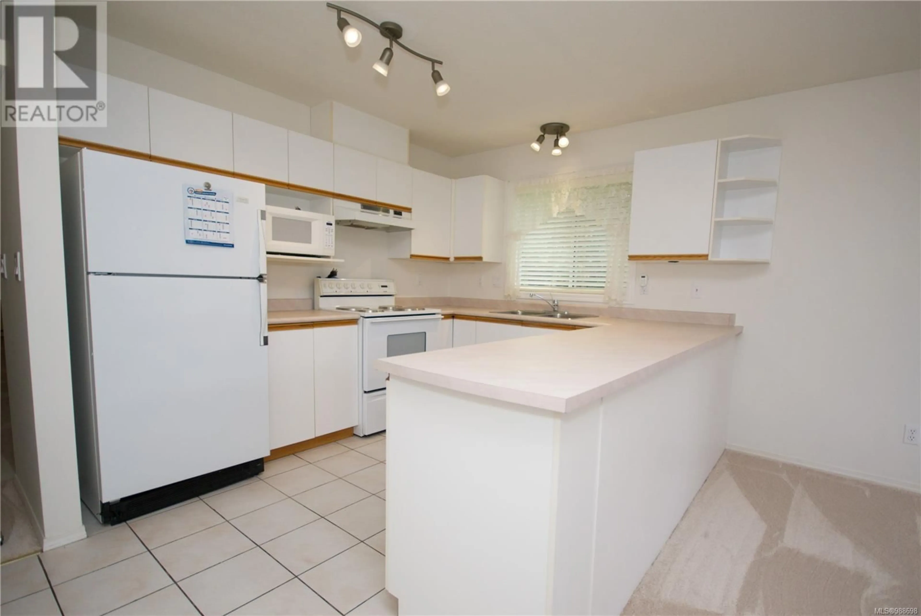 A pic of a room for 33 - 454 MORISON AVENUE, Parksville British Columbia V9P2M6