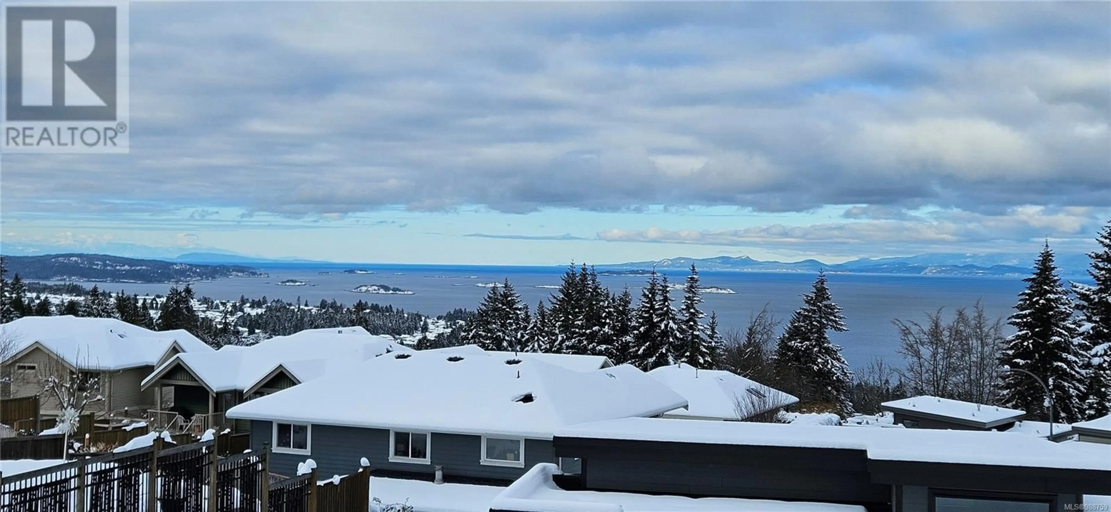 A pic from outside/outdoor area/front of a property/back of a property/a pic from drone, water/lake/river/ocean view for 156 Hawk Point Rd, Nanaimo British Columbia V9T5W2