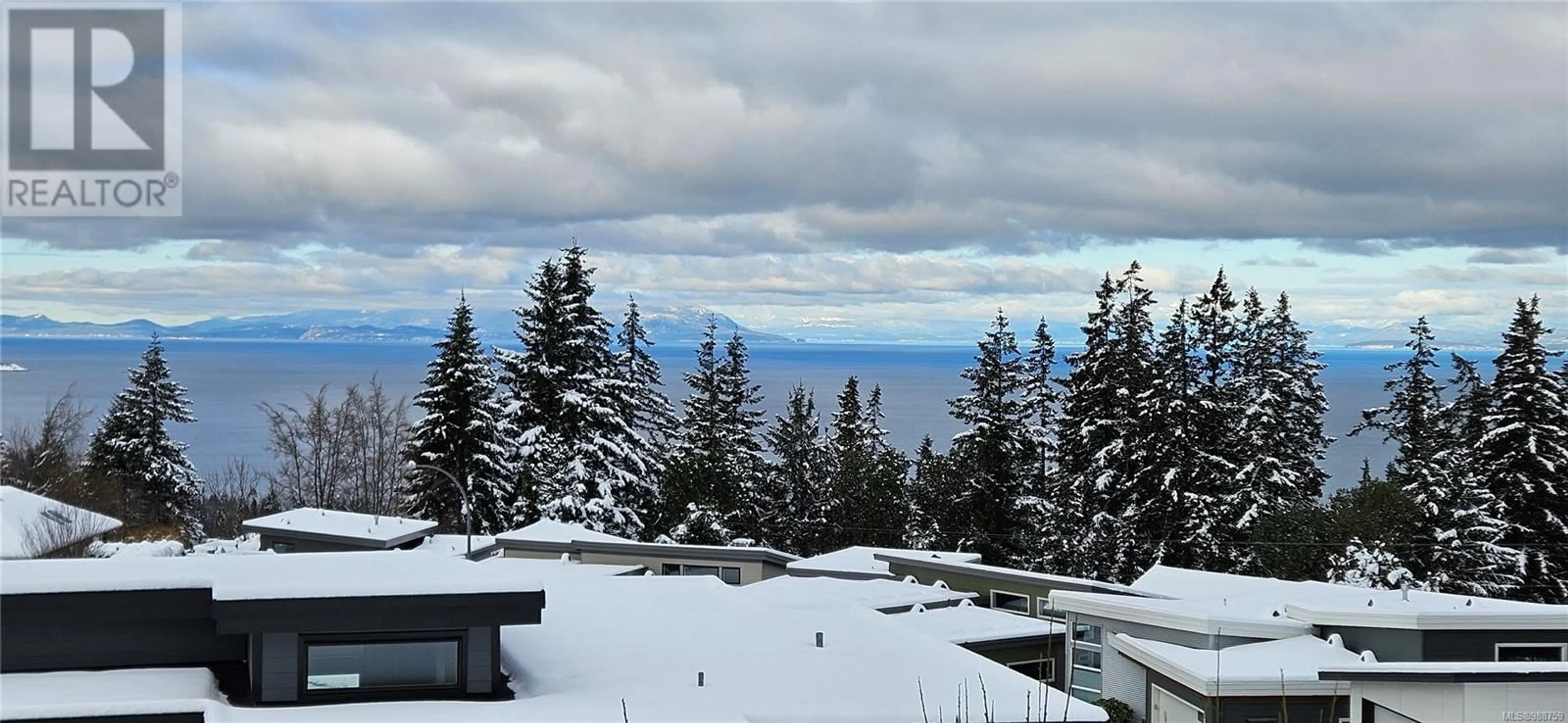 A pic from outside/outdoor area/front of a property/back of a property/a pic from drone, mountain view for 156 Hawk Point Rd, Nanaimo British Columbia V9T5W2