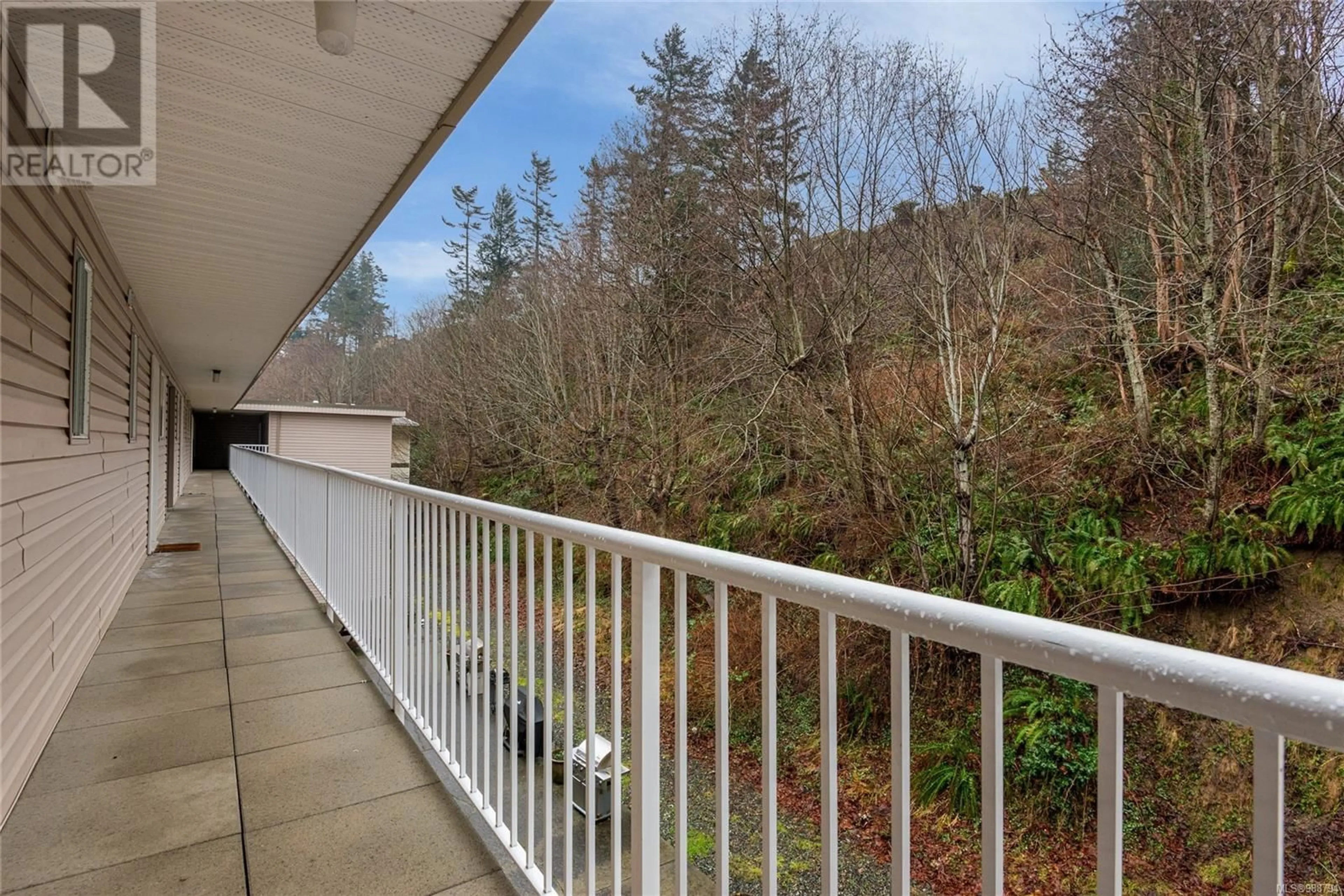 Balcony in the apartment, unknown for 33 940 Island Hwy S, Campbell River British Columbia V9W1B1