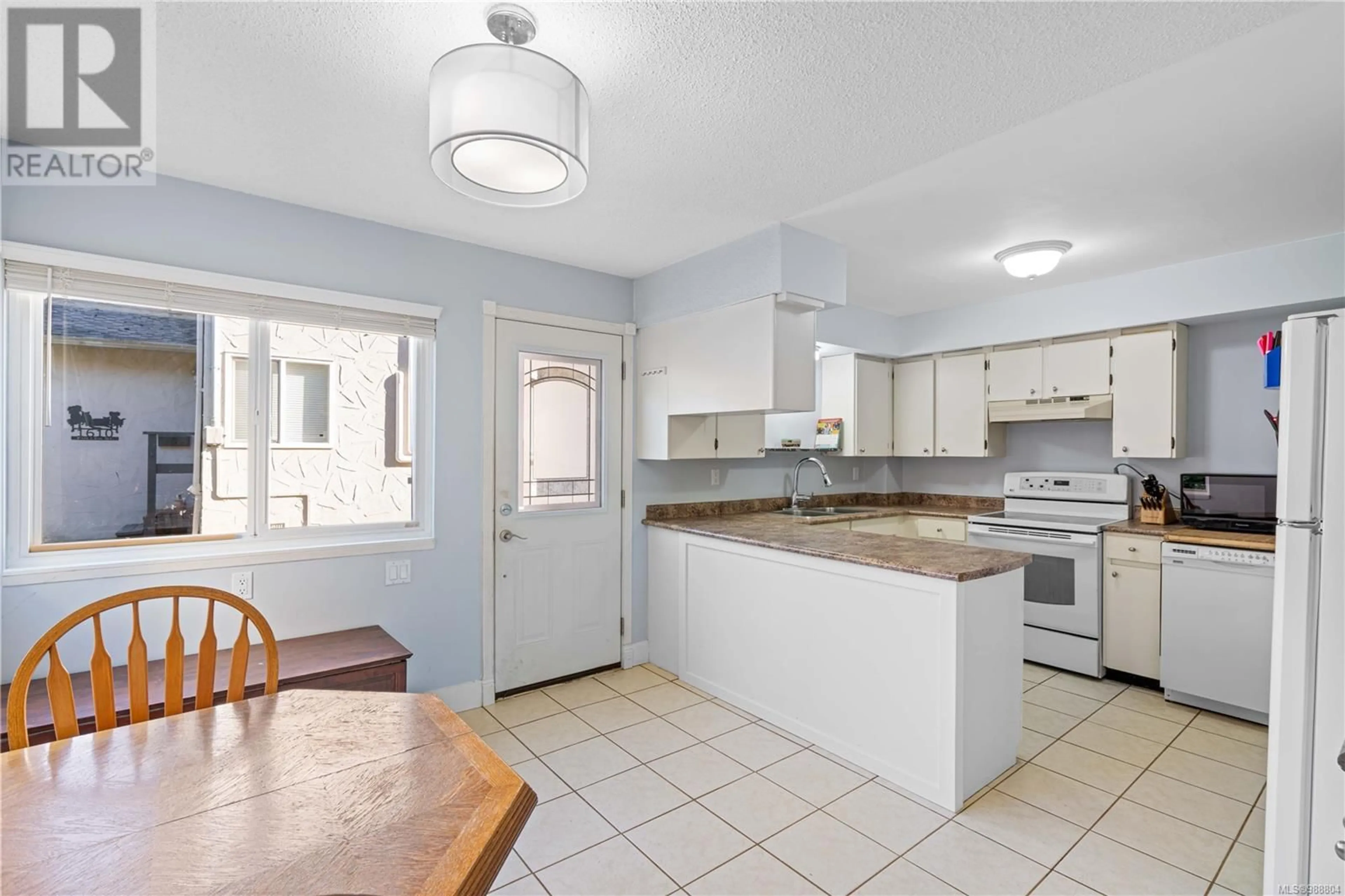 Unknown for 1596 FULLER STREET, Nanaimo British Columbia V9S1B1