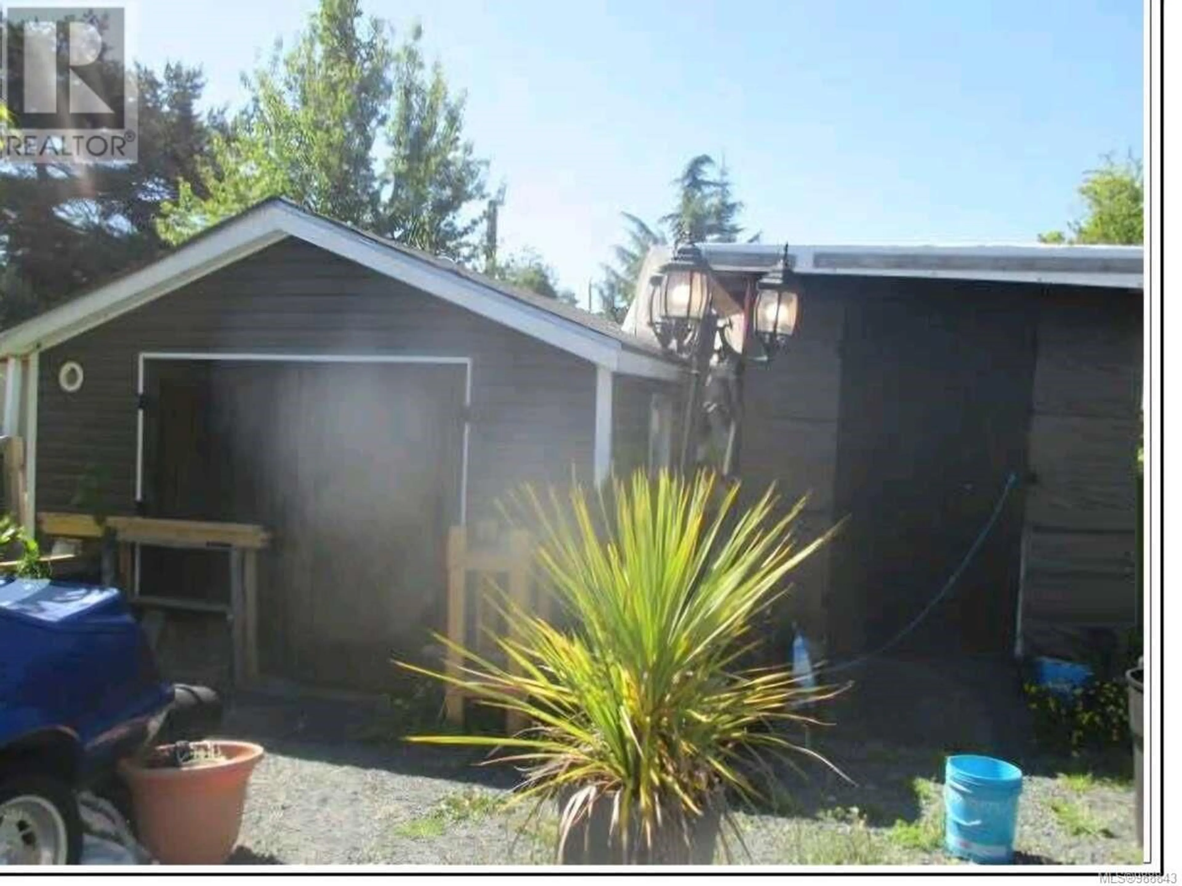 Shed for 931 Dufferin St, Nanaimo British Columbia V9D2B4