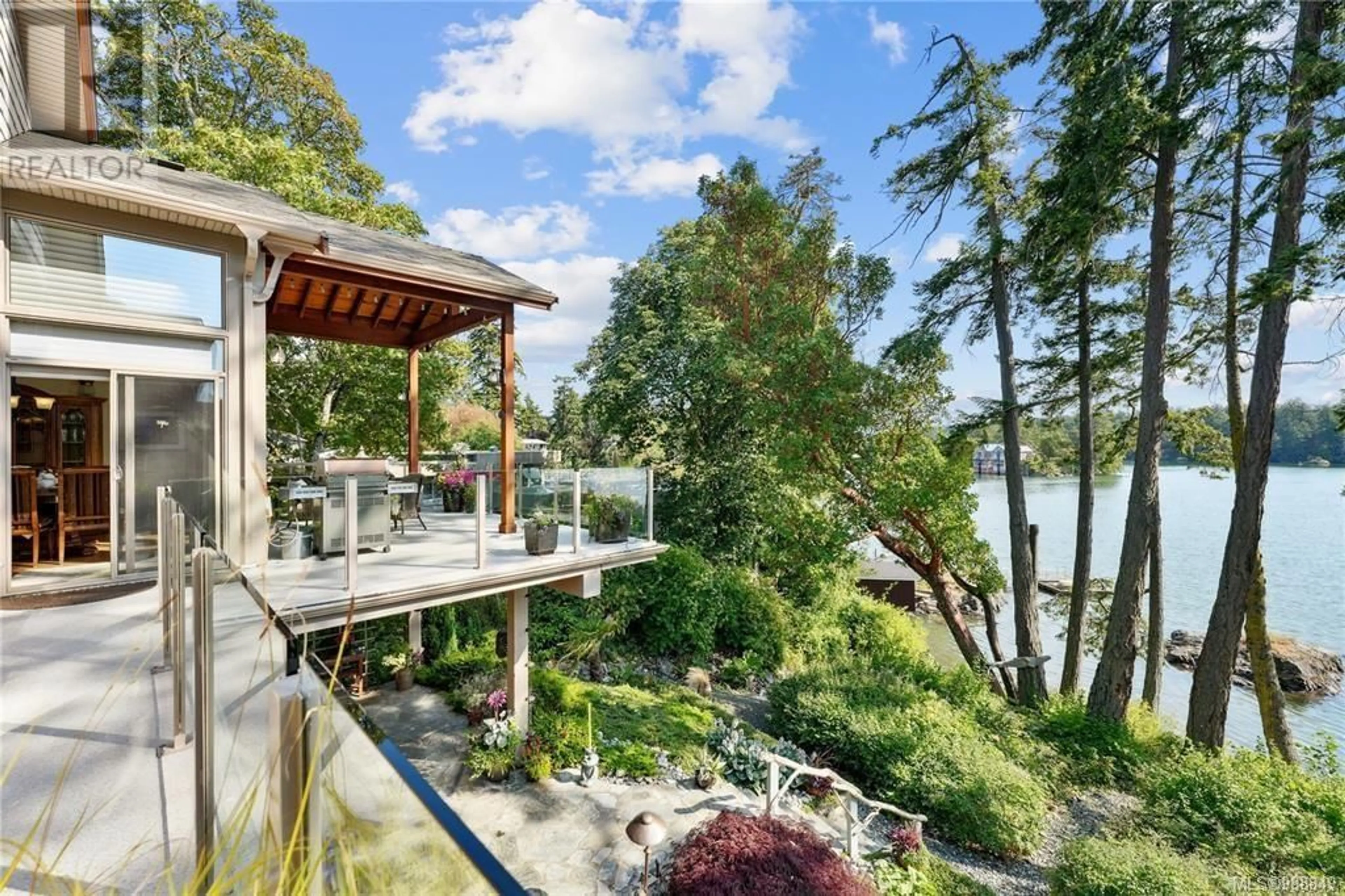 Patio, water/lake/river/ocean view for 311 Palmer Stat, View Royal British Columbia V9B6M2