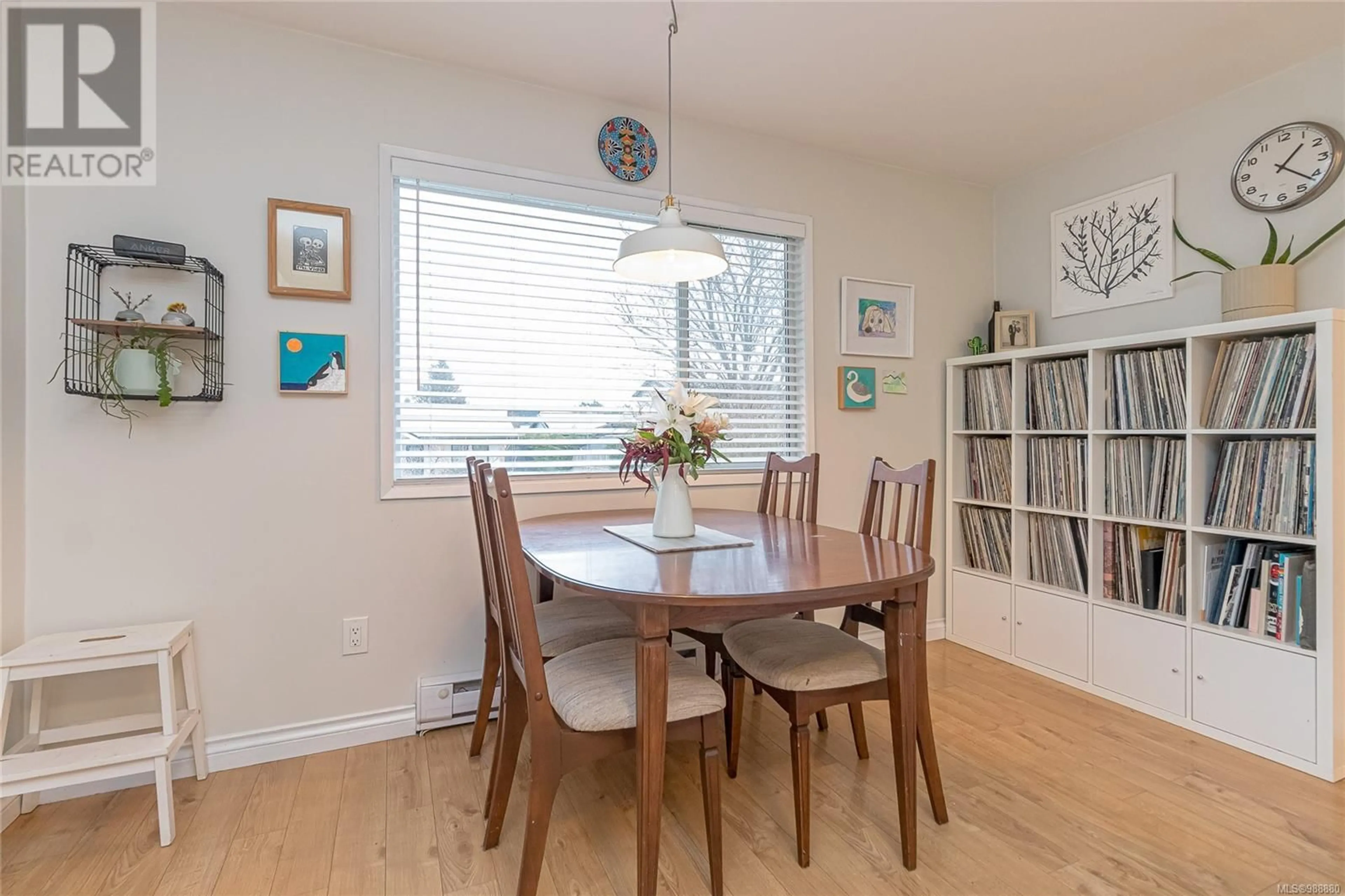 Dining room, wood/laminate floor for 154 Hickey Ave, Parksville British Columbia V9P1L8